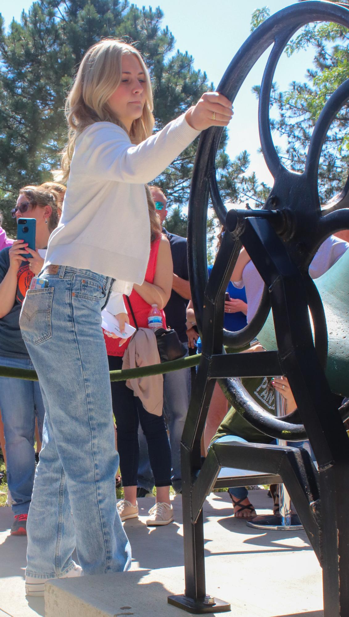 Senior Bell Ringing (Photos by Laylah Allen)