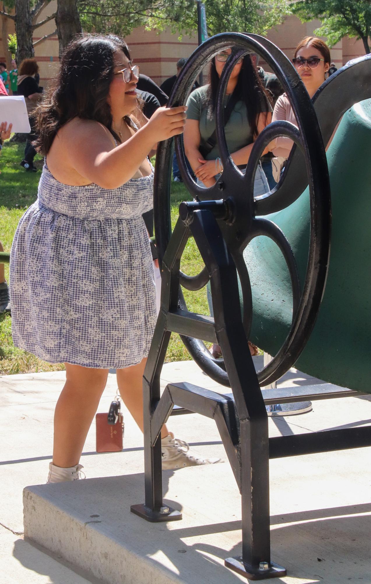 Senior Bell Ringing (Photos by Laylah Allen)