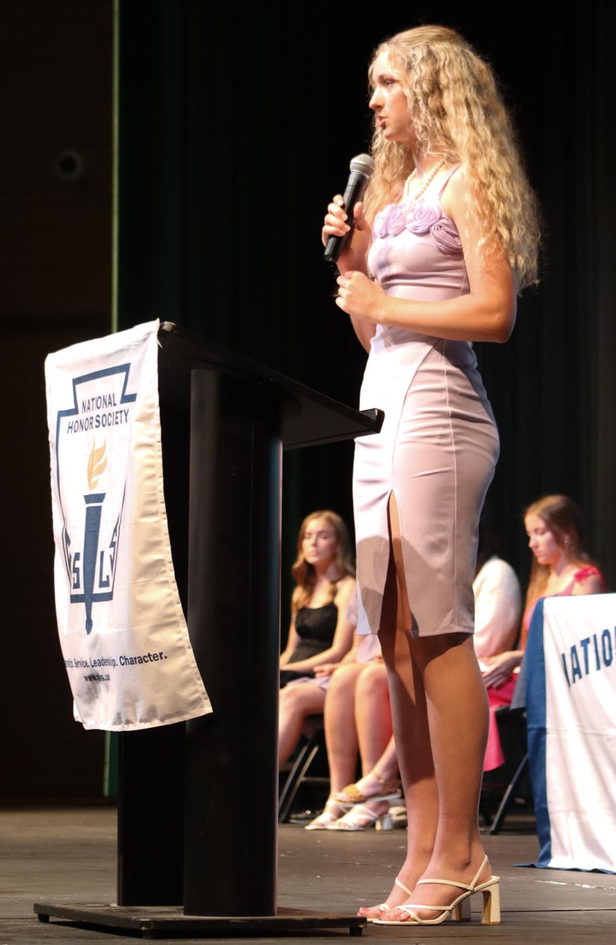 NHS+induction+%28Photos+by+Ayanna+Wright%29