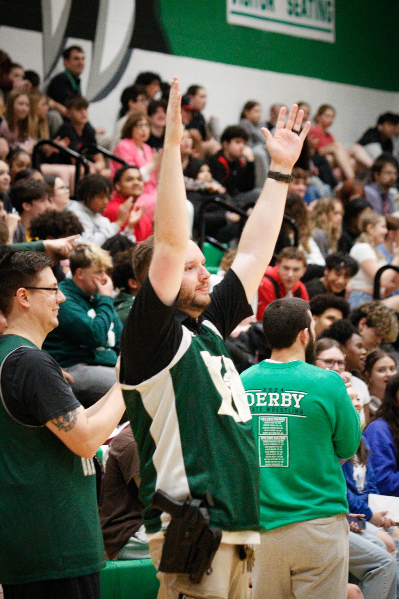 Senior+vs.+Staff+basketball+game+%28Photos+by+Laurisa+Rooney%29
