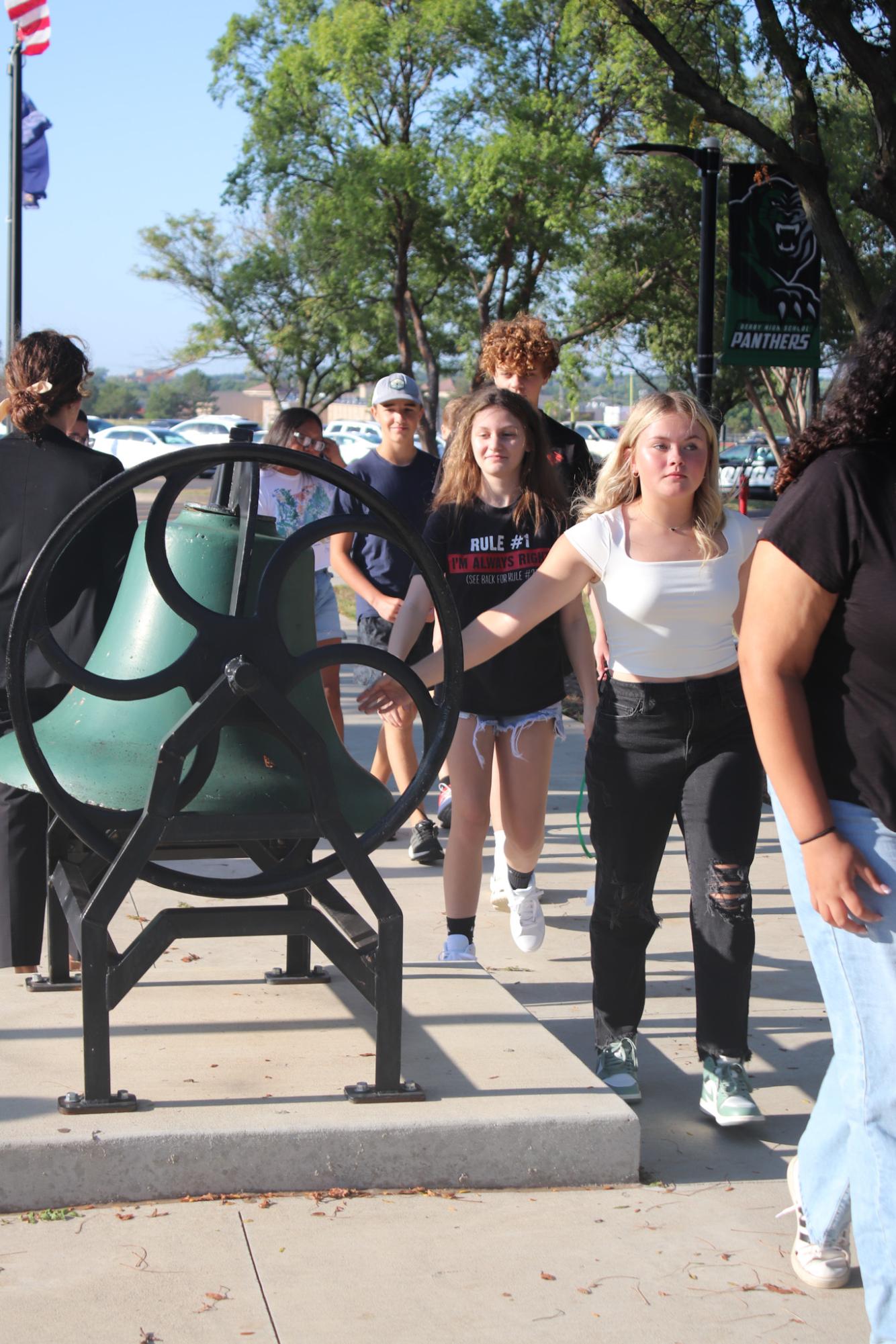 New student first day (Photos by Taylor Hallowell)