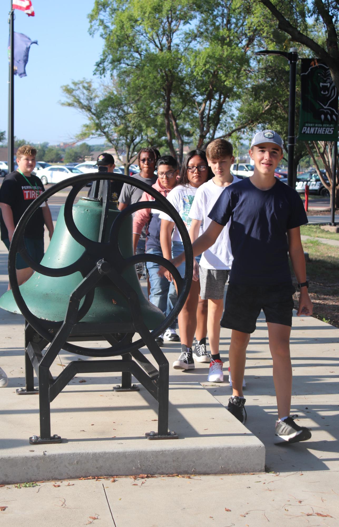 New student first day (Photos by Taylor Hallowell)