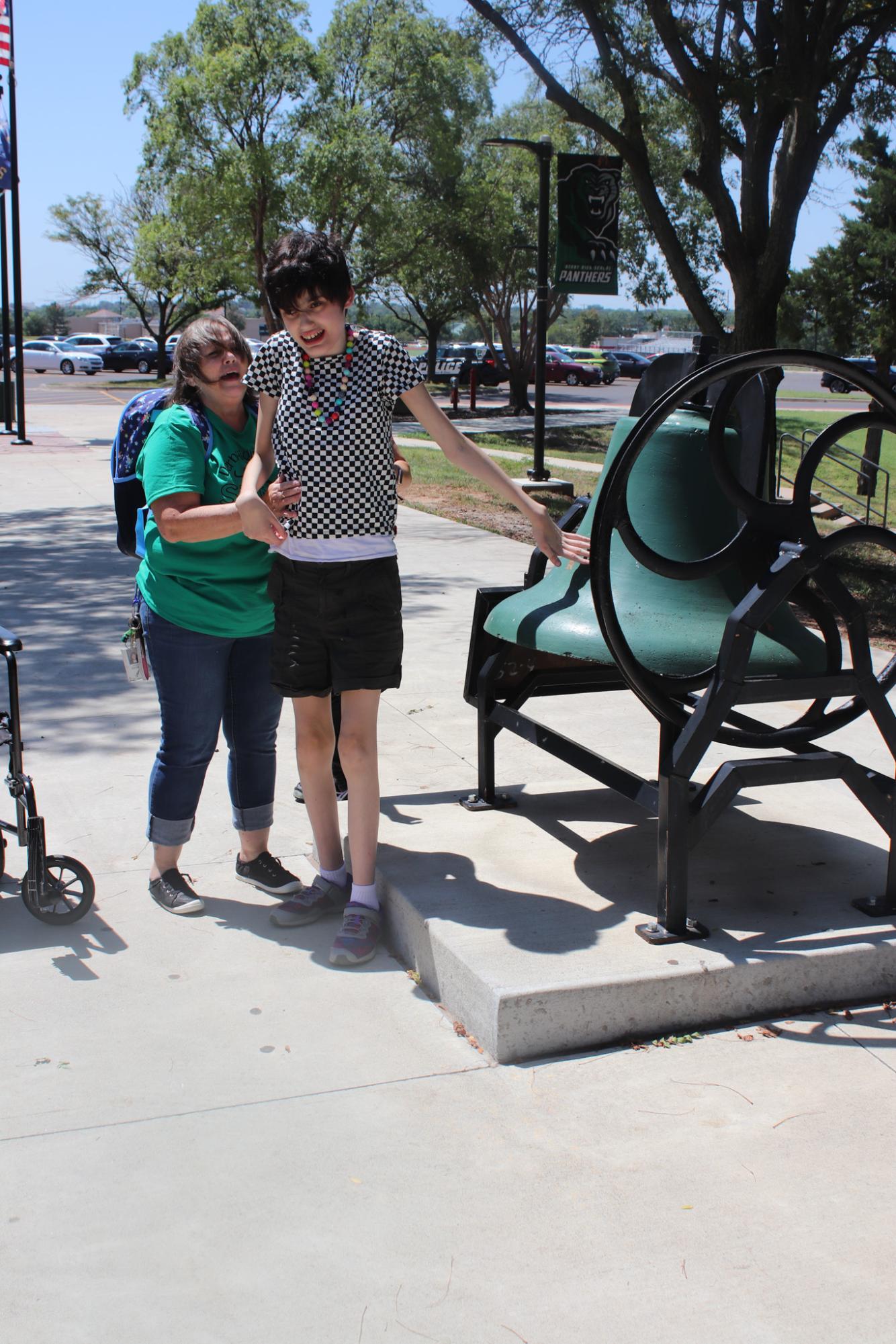 New student first day (Photos by Taylor Hallowell)