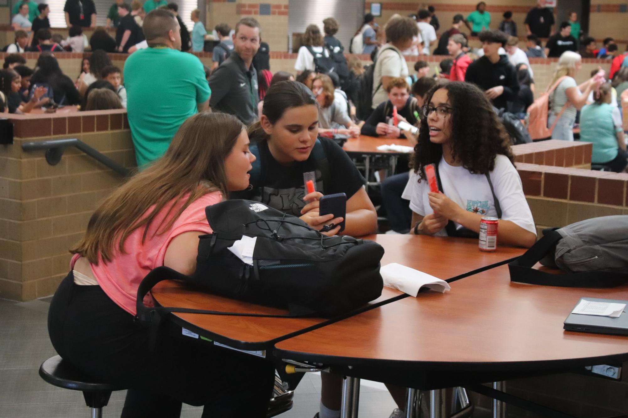 New student first day (Photos by Taylor Hallowell)