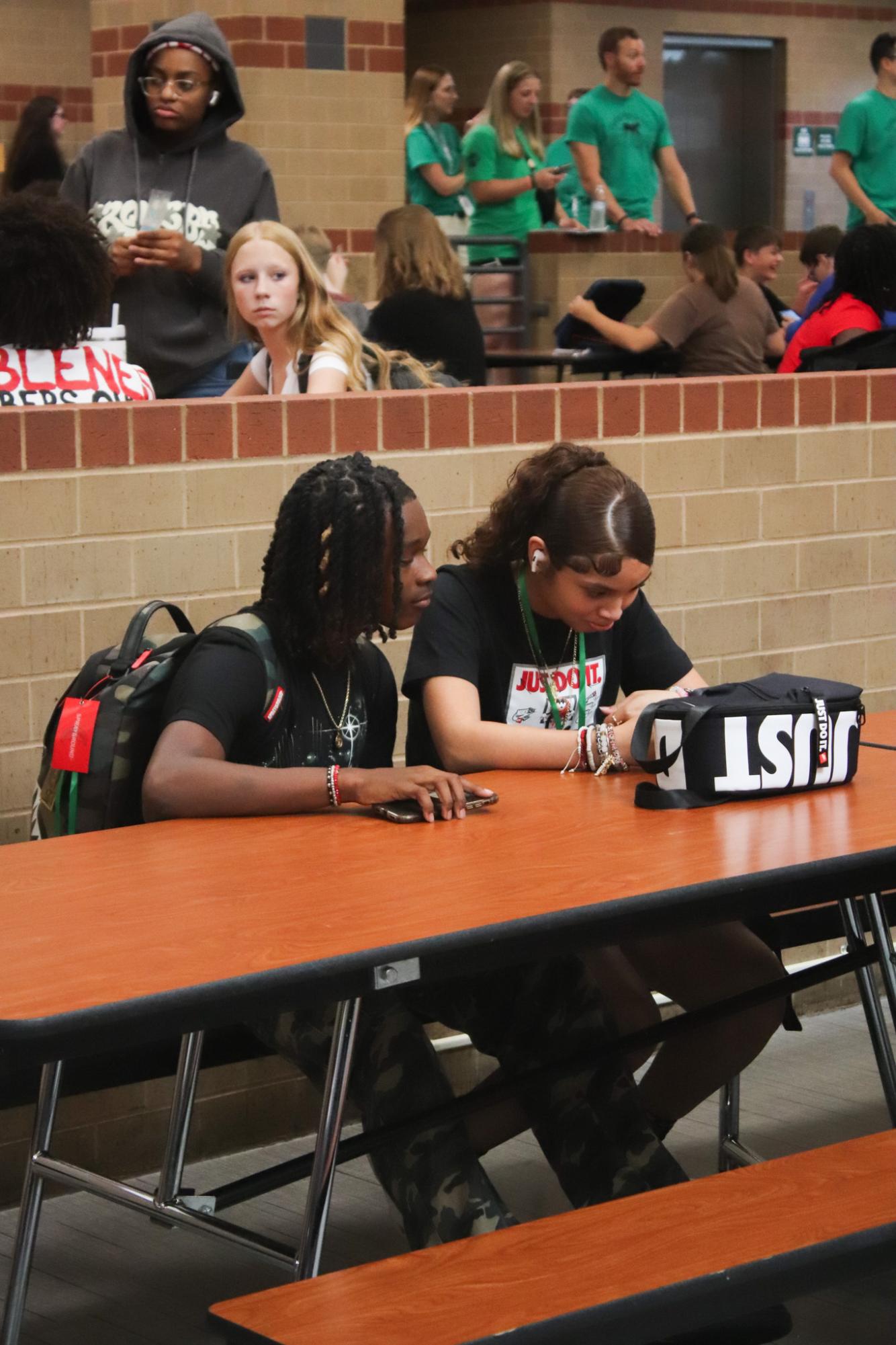 New student first day (Photos by Taylor Hallowell)