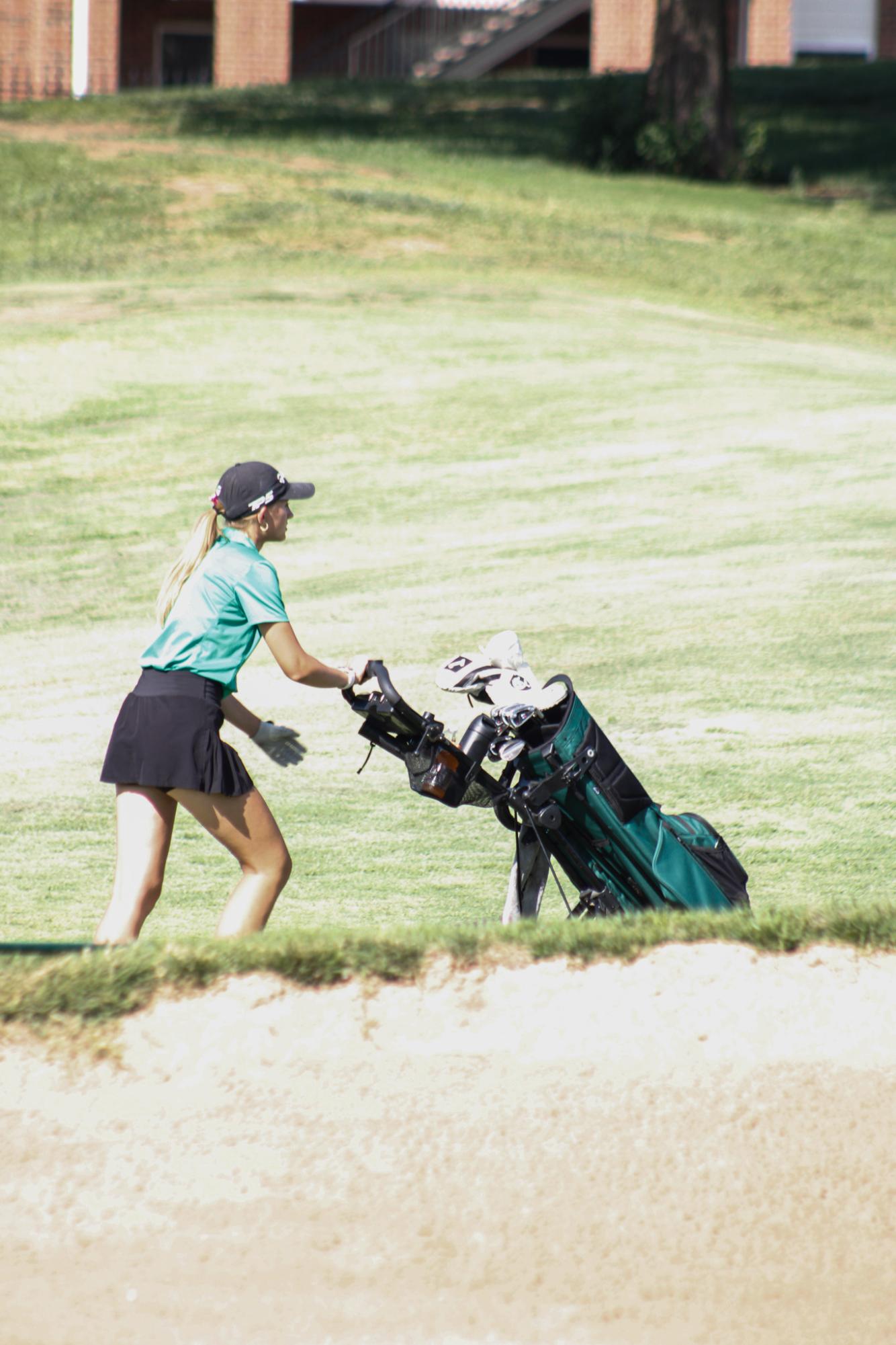 Girls Golf at Home (Photos by Kaelyn Kissack)