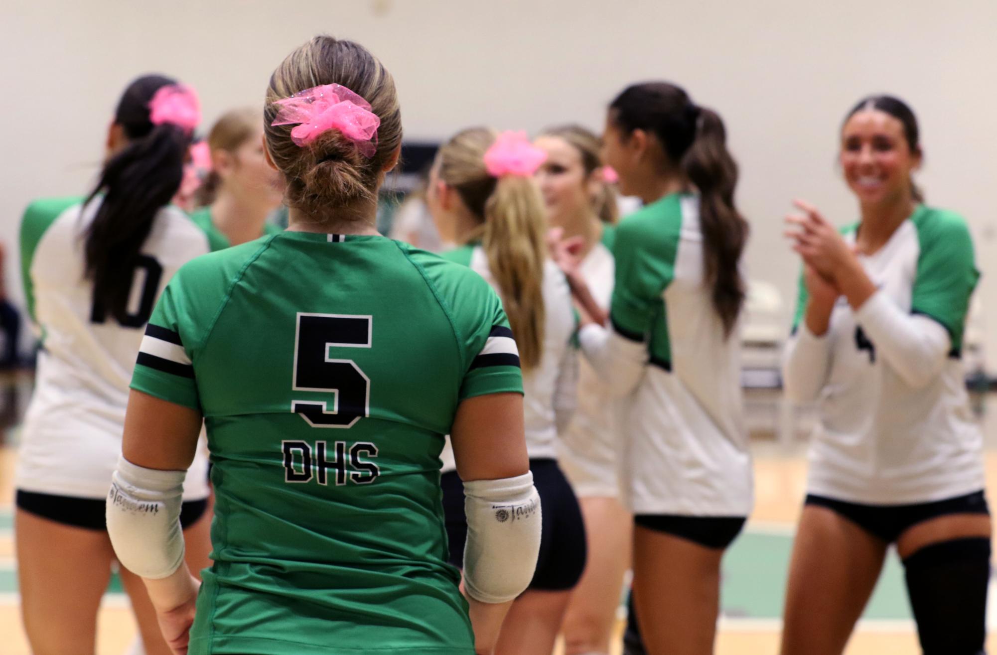 Volleyball vs. Hutch (Photos by Maggie Elliott)