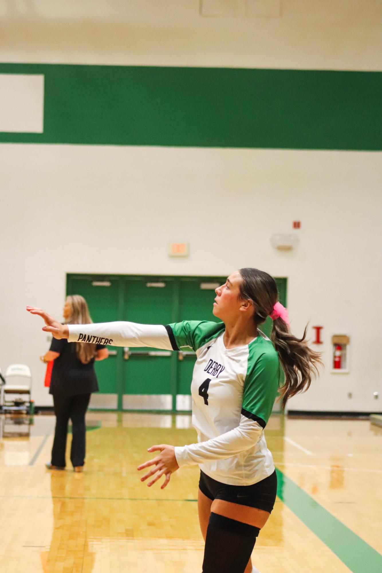 Varsity Volleyball vs. Hutchinson (Photos by Kaelyn Kissack)