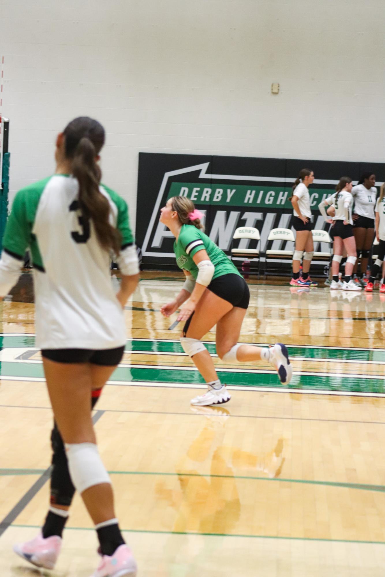 Varsity Volleyball vs. Hutchinson (Photos by Kaelyn Kissack)