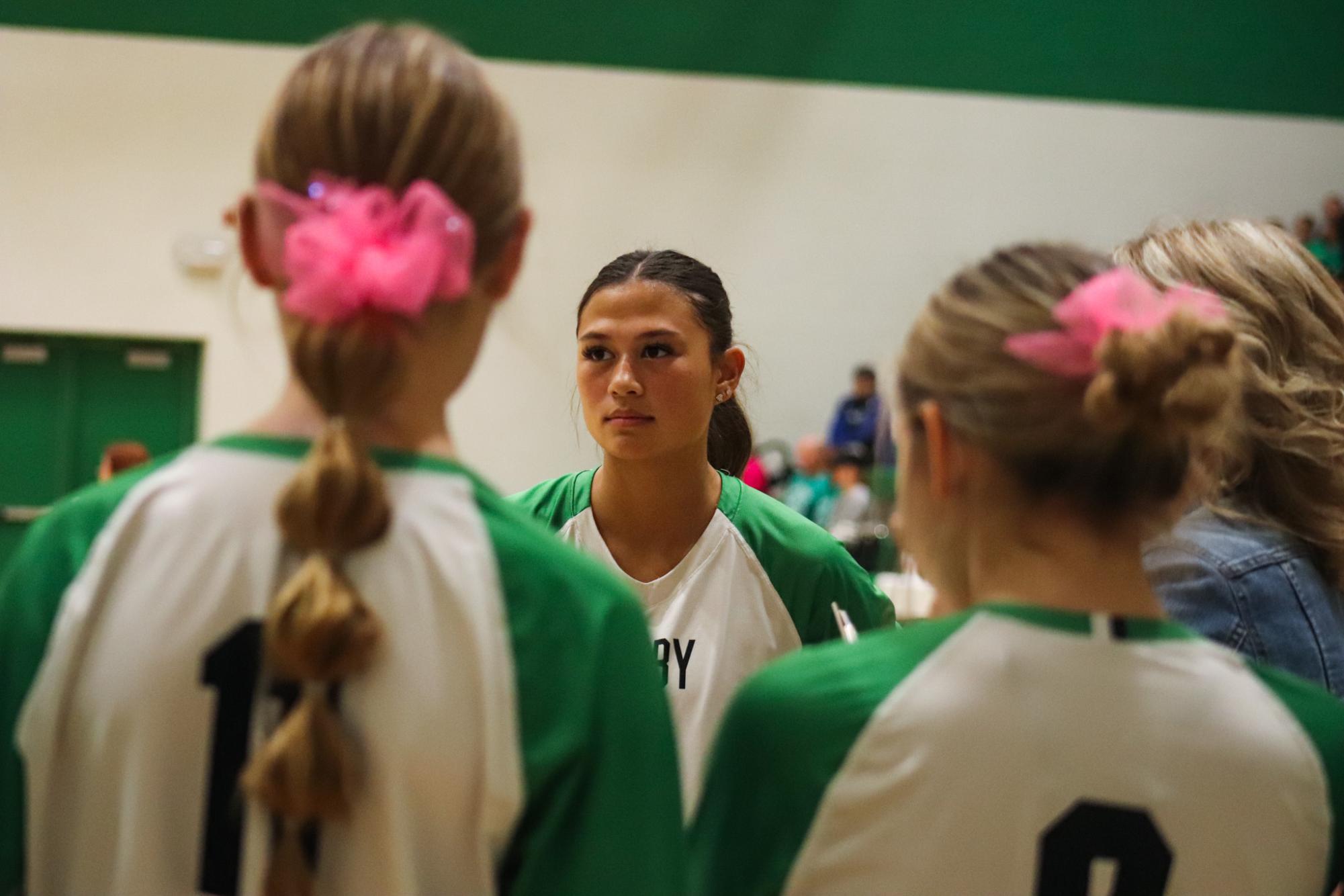 Varsity Volleyball vs. Hutchinson (Photos by Kaelyn Kissack)