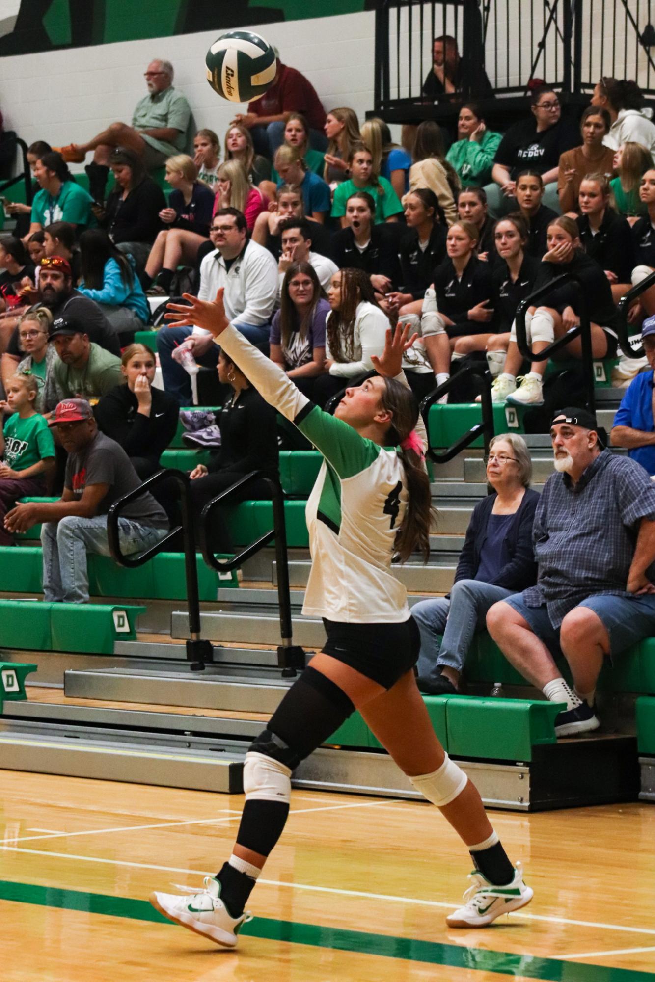 Varsity Volleyball vs. Hutchinson (Photos by Kaelyn Kissack)