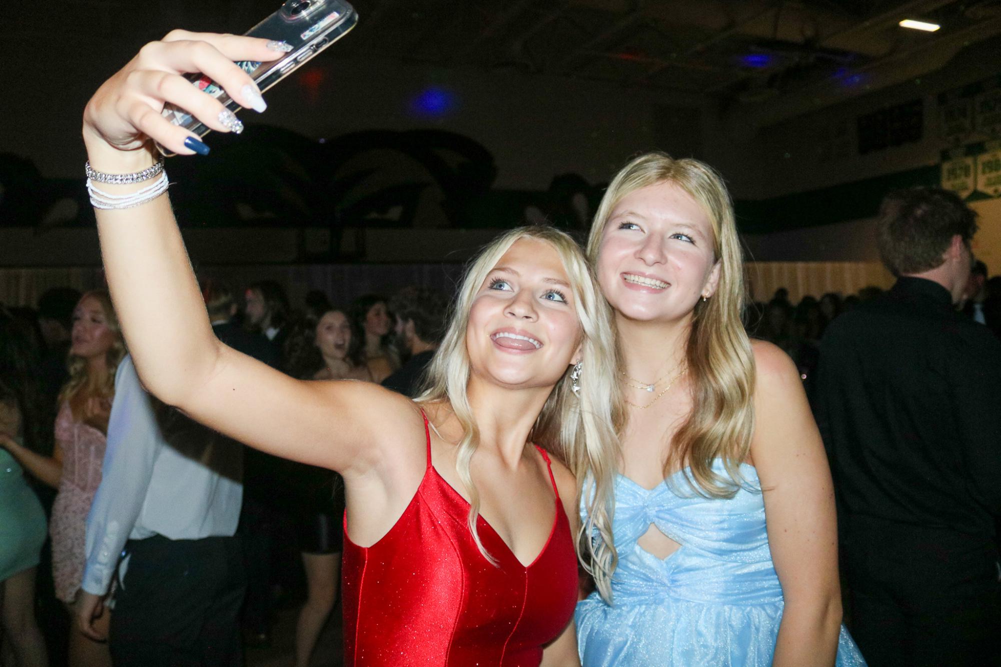 Homecoming Dance (Photos by Olivia Grosser)