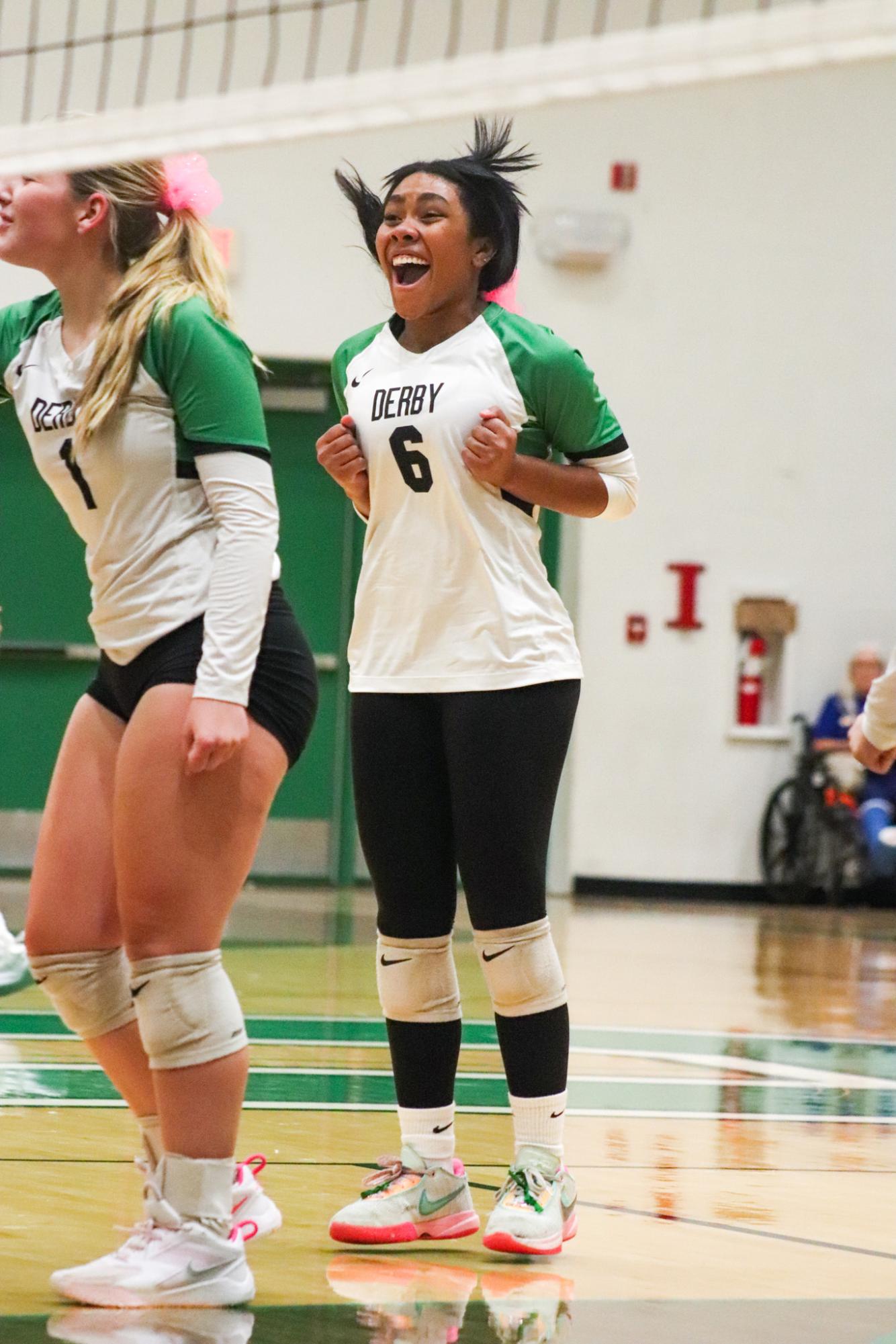 Varsity Volleyball vs. Hutchinson (Photos by Kaelyn Kissack)