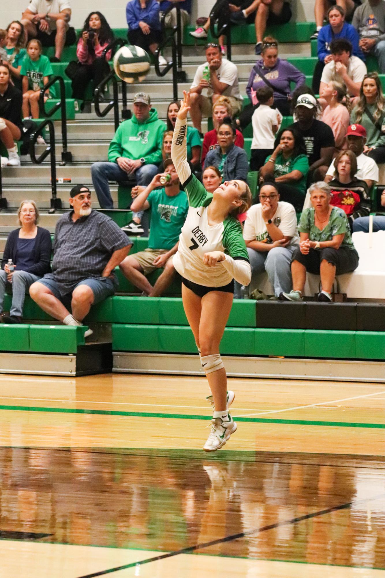 Varsity Volleyball vs. Hutchinson (Photos by Kaelyn Kissack)