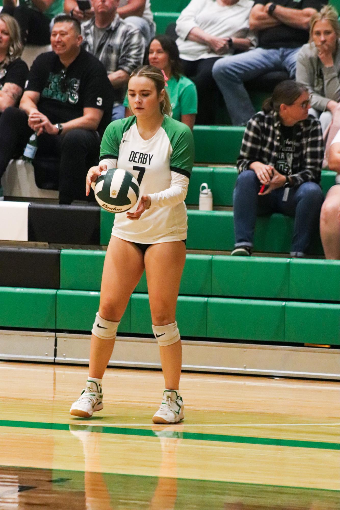 Varsity Volleyball vs. Hutchinson (Photos by Kaelyn Kissack)