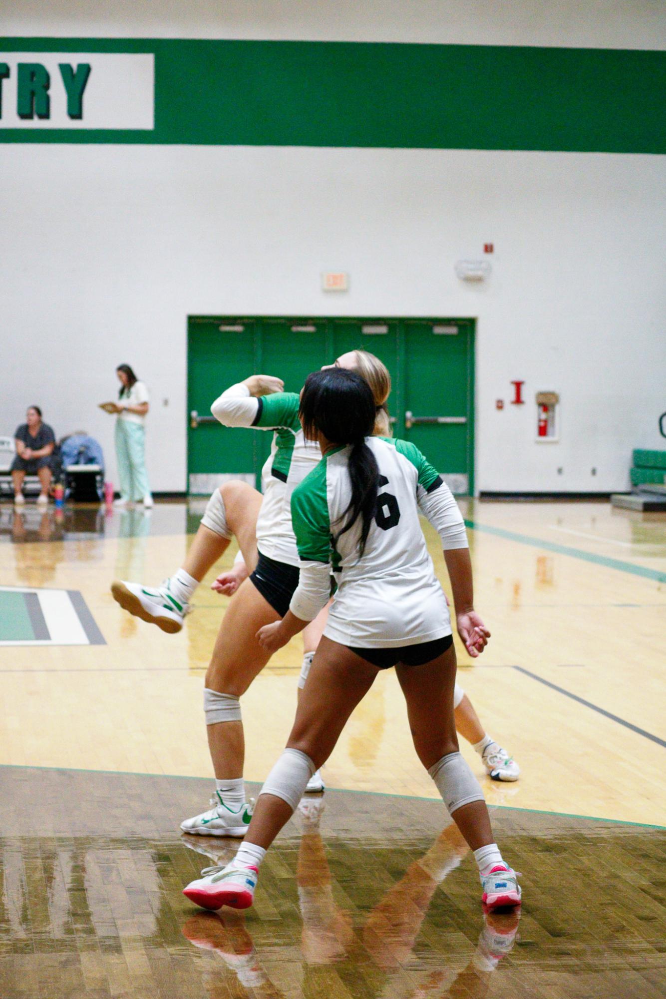 Girls Varsity Volleyball (Photos by Delainey Stephenson)