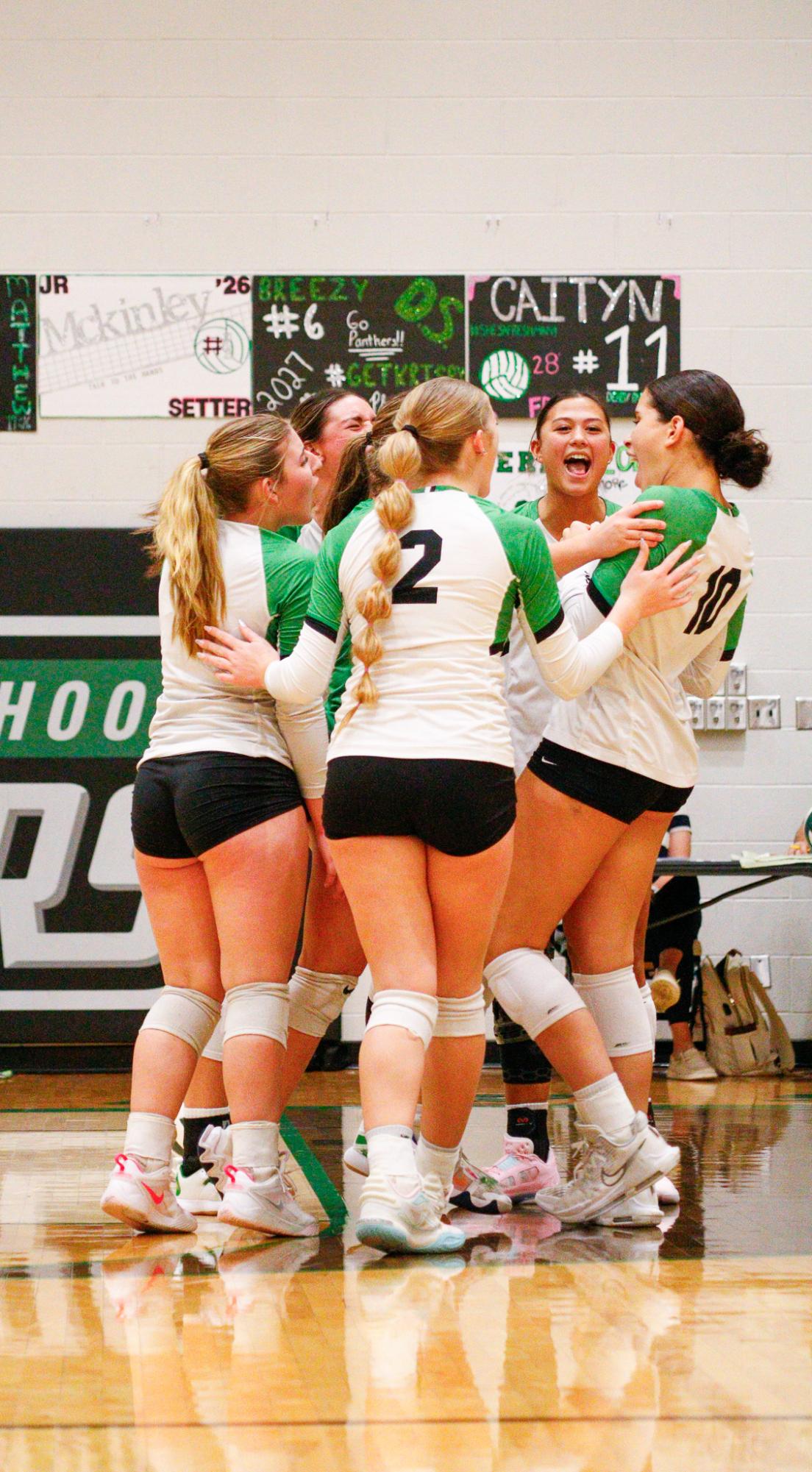 Girls Varsity Volleyball (Photos by Delainey Stephenson)