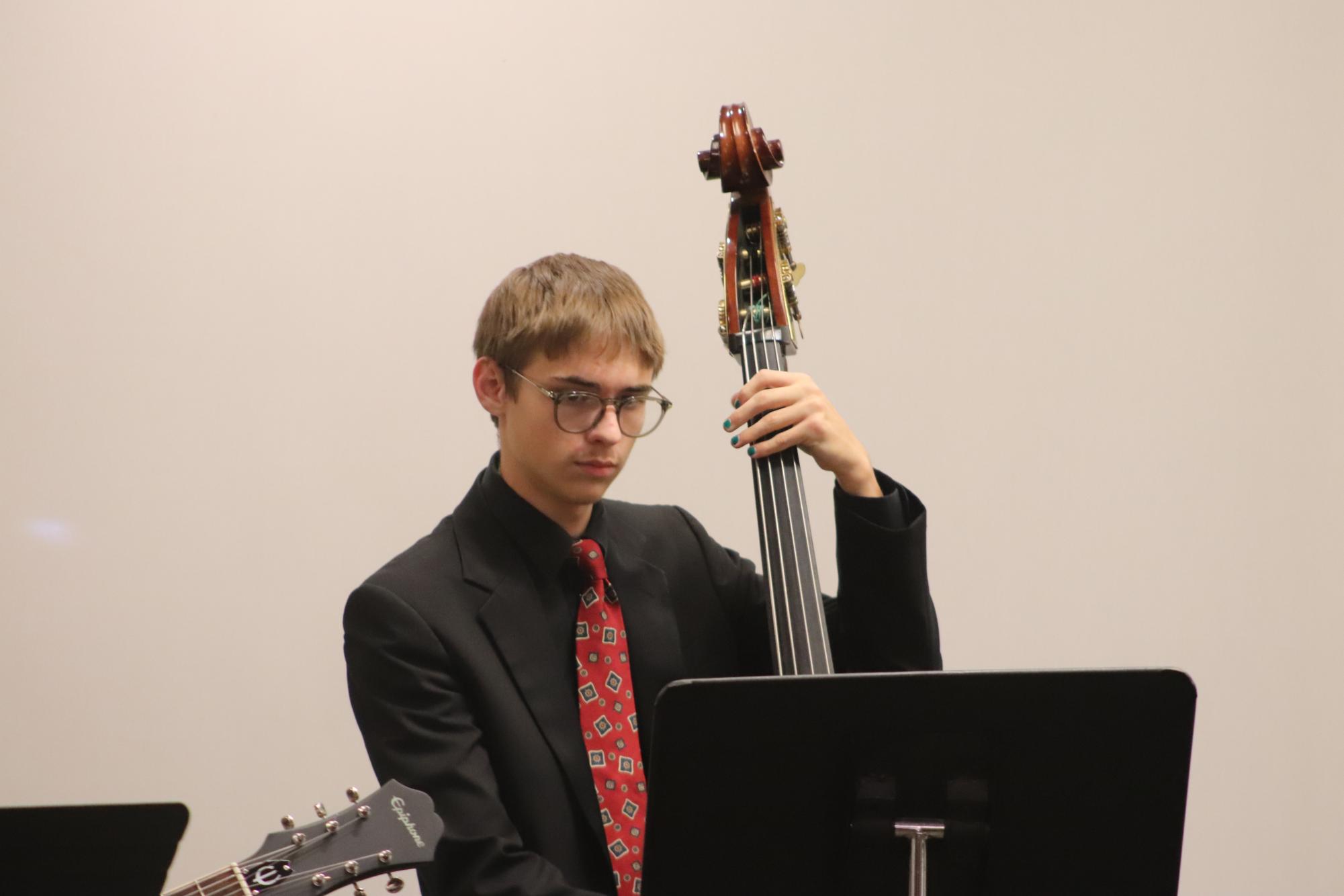 Annual tree lighting and jazz band (Photos by Persephone Ivy)