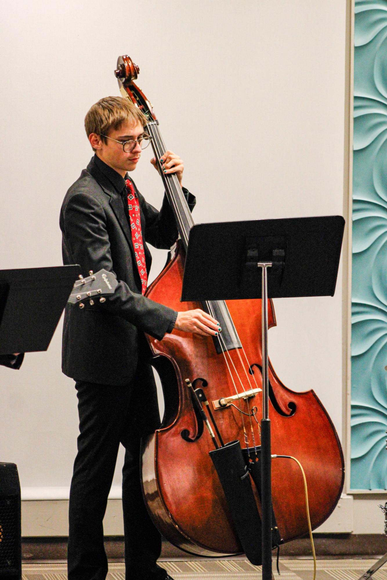 Annual tree lighting and jazz band (Photos by Kaelyn Kissack)