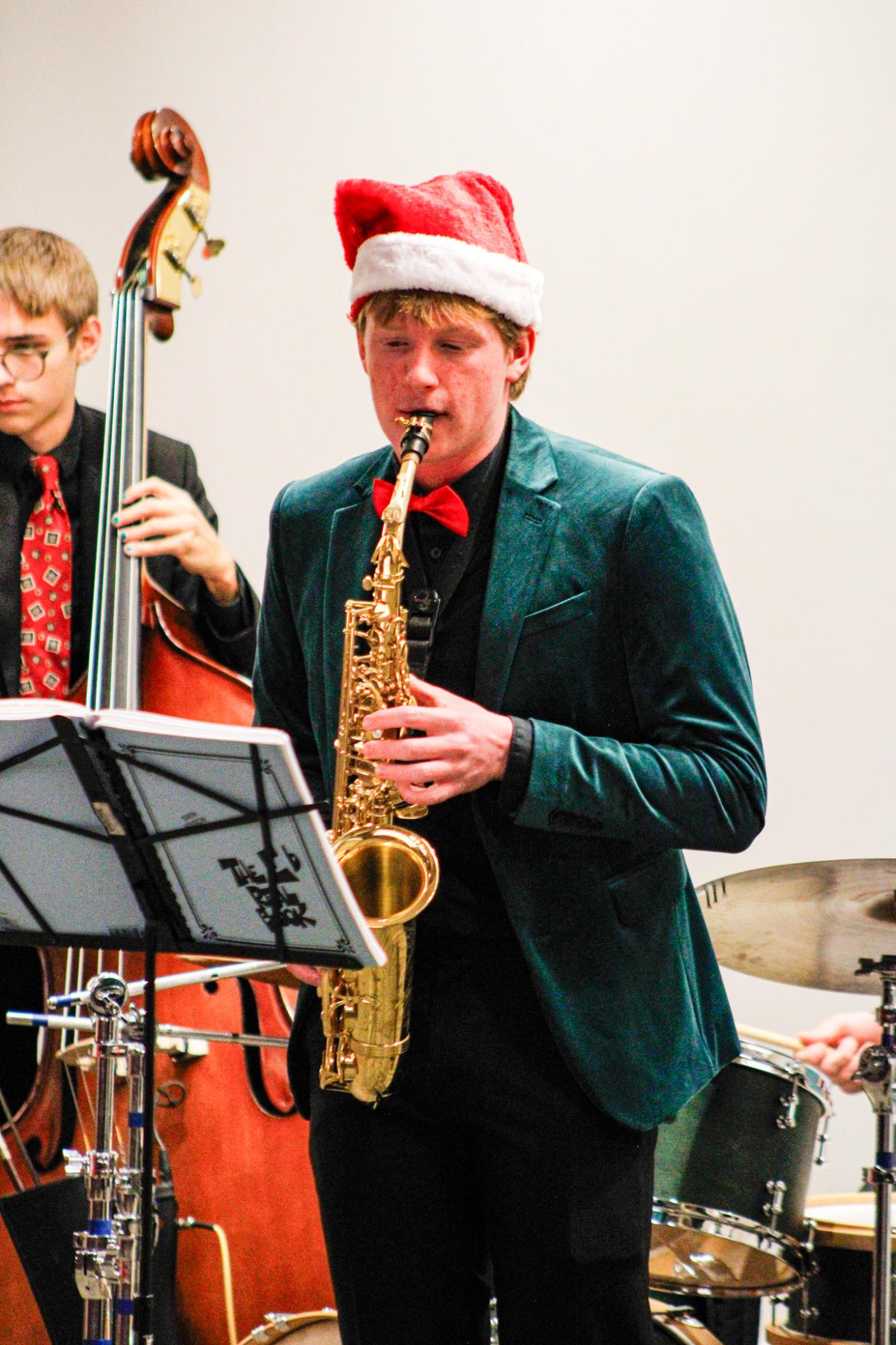 Annual tree lighting and jazz band (Photos by Kaelyn Kissack)