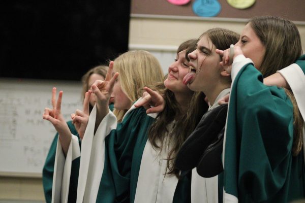 Navigation to Story: Choir Concert Behind the Scenes (Photos by Bailey Sallman)