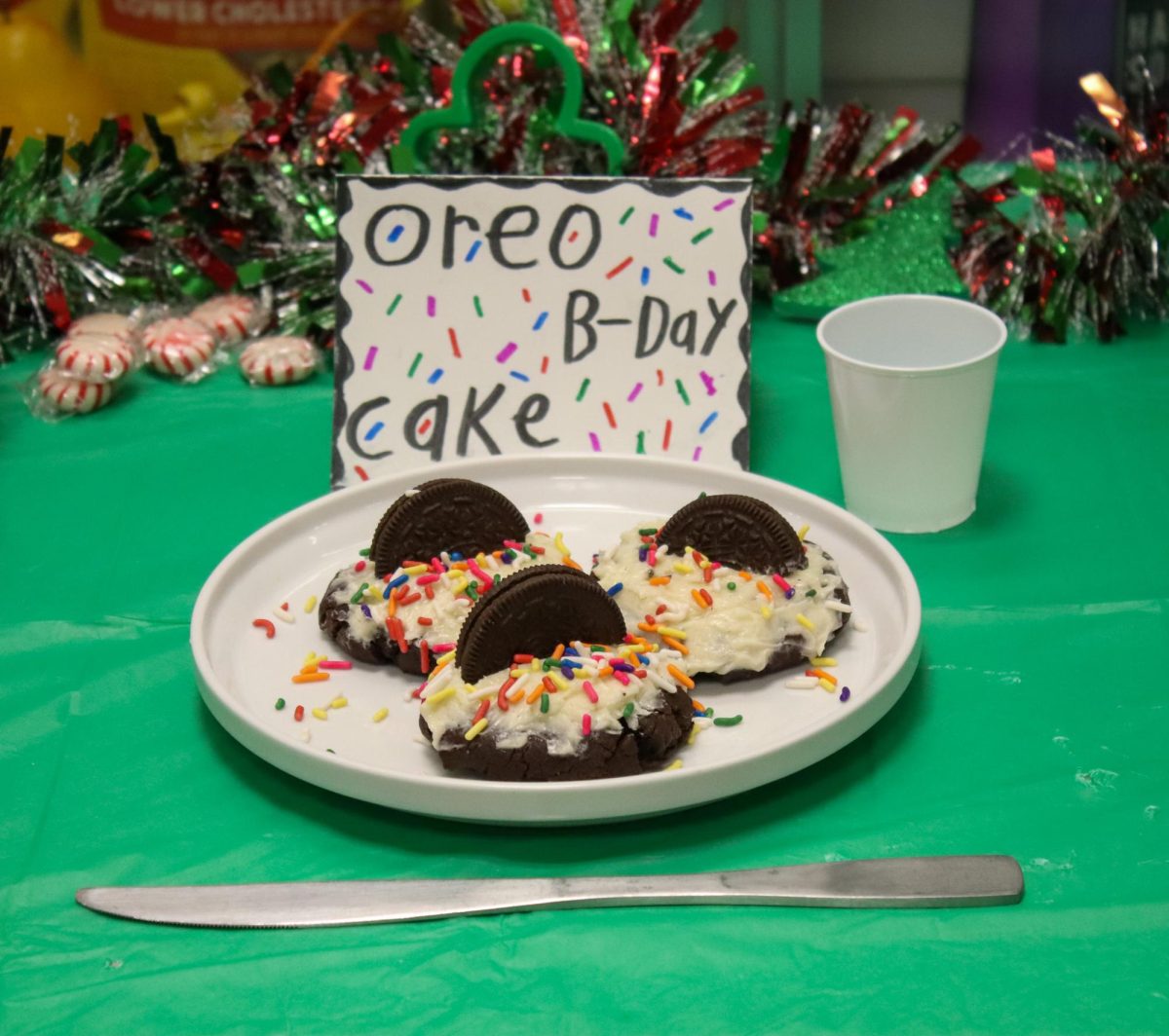 Oreo birthday cookies, made with sprinkles, frosting, and Oreos.