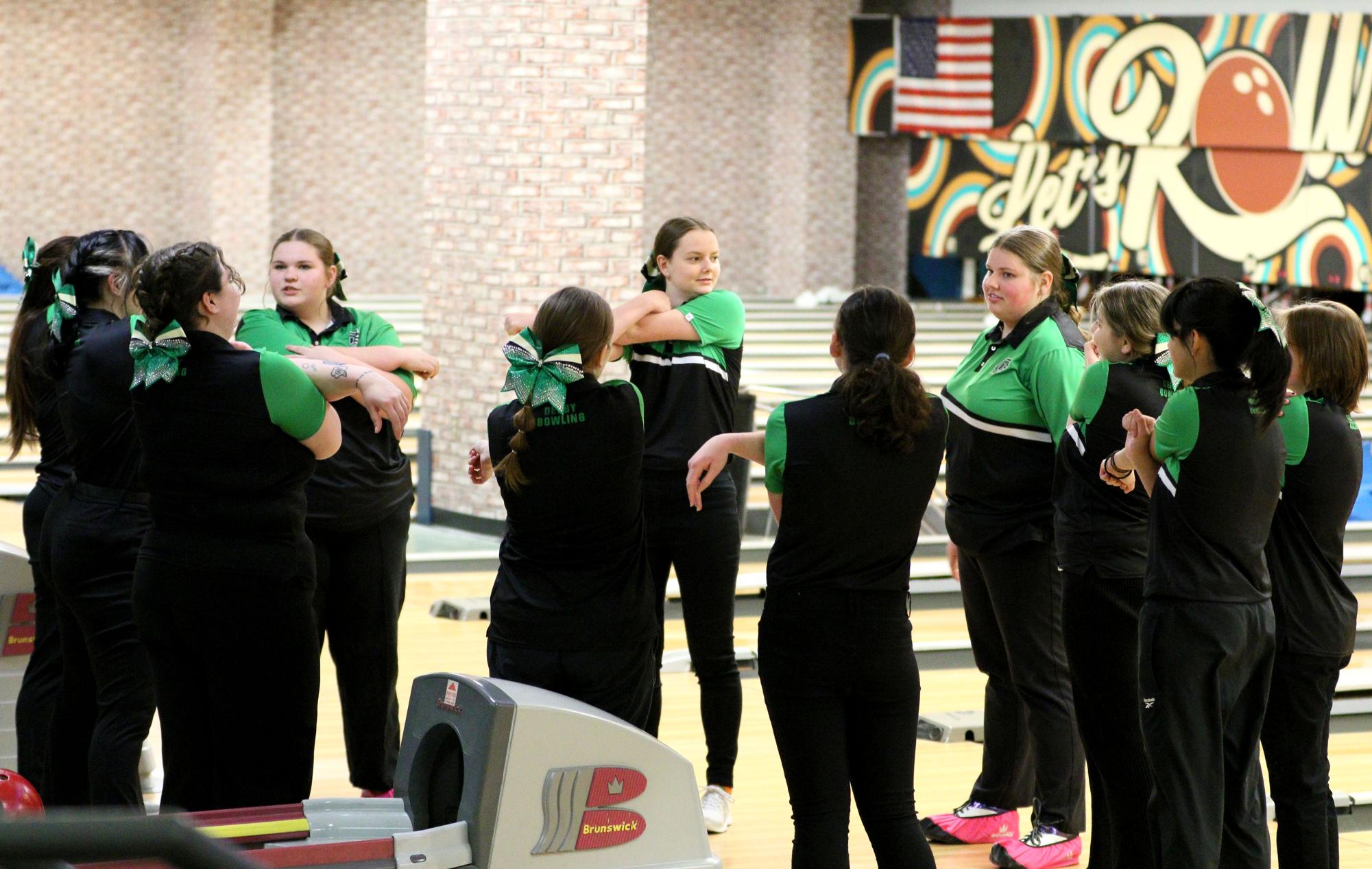 Bowling Triangular (Photos by Maggie Elliott)