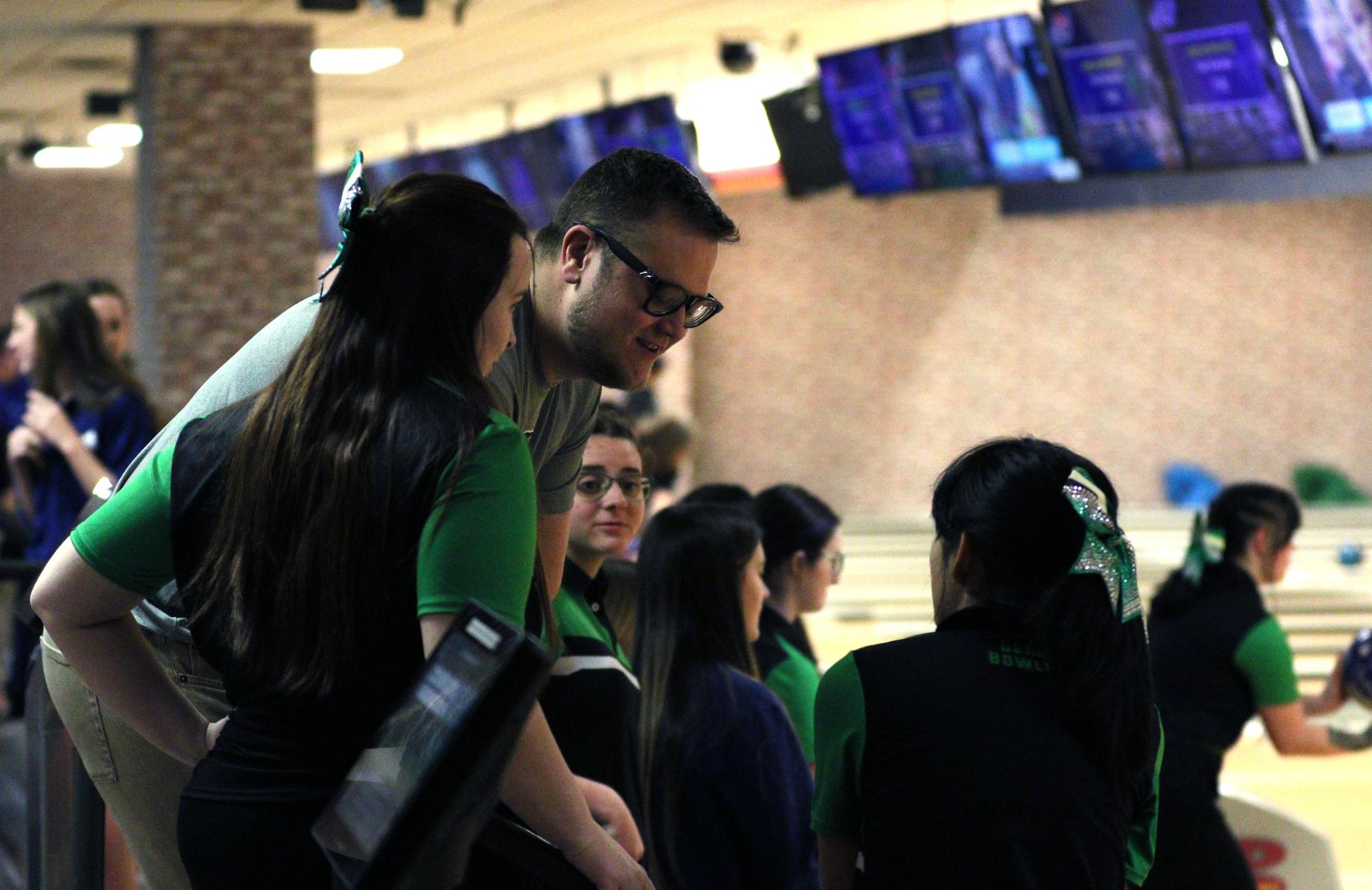 Bowling Triangular (Photos by Maggie Elliott)