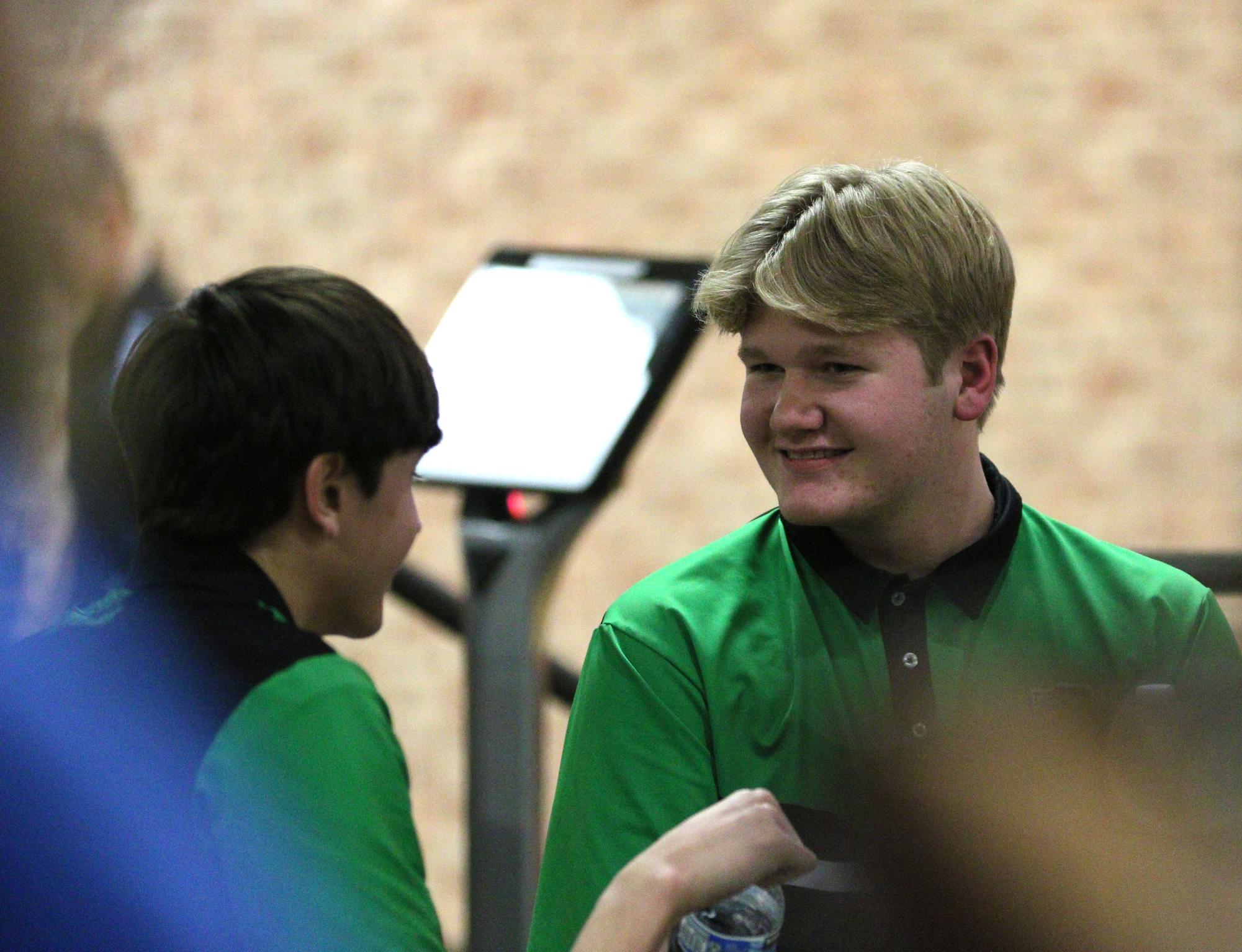 Bowling Triangular (Photos by Maggie Elliott)