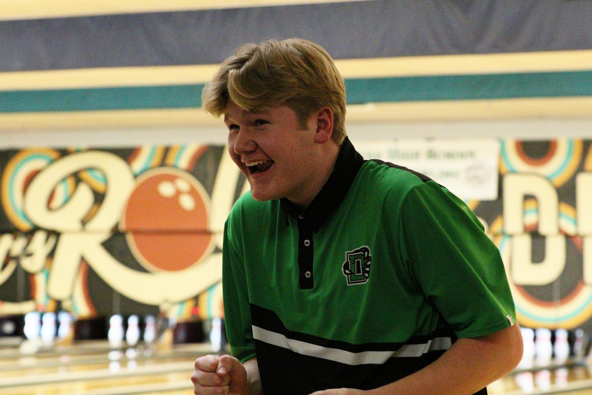 Bowling Triangular (Photos by Maggie Elliott)