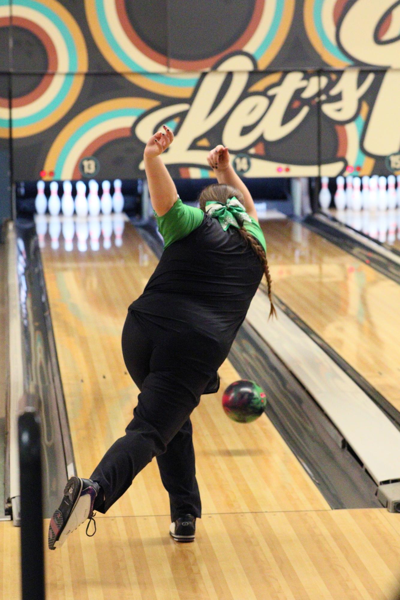 Bowling Triangular (Photos by Maggie Elliott)