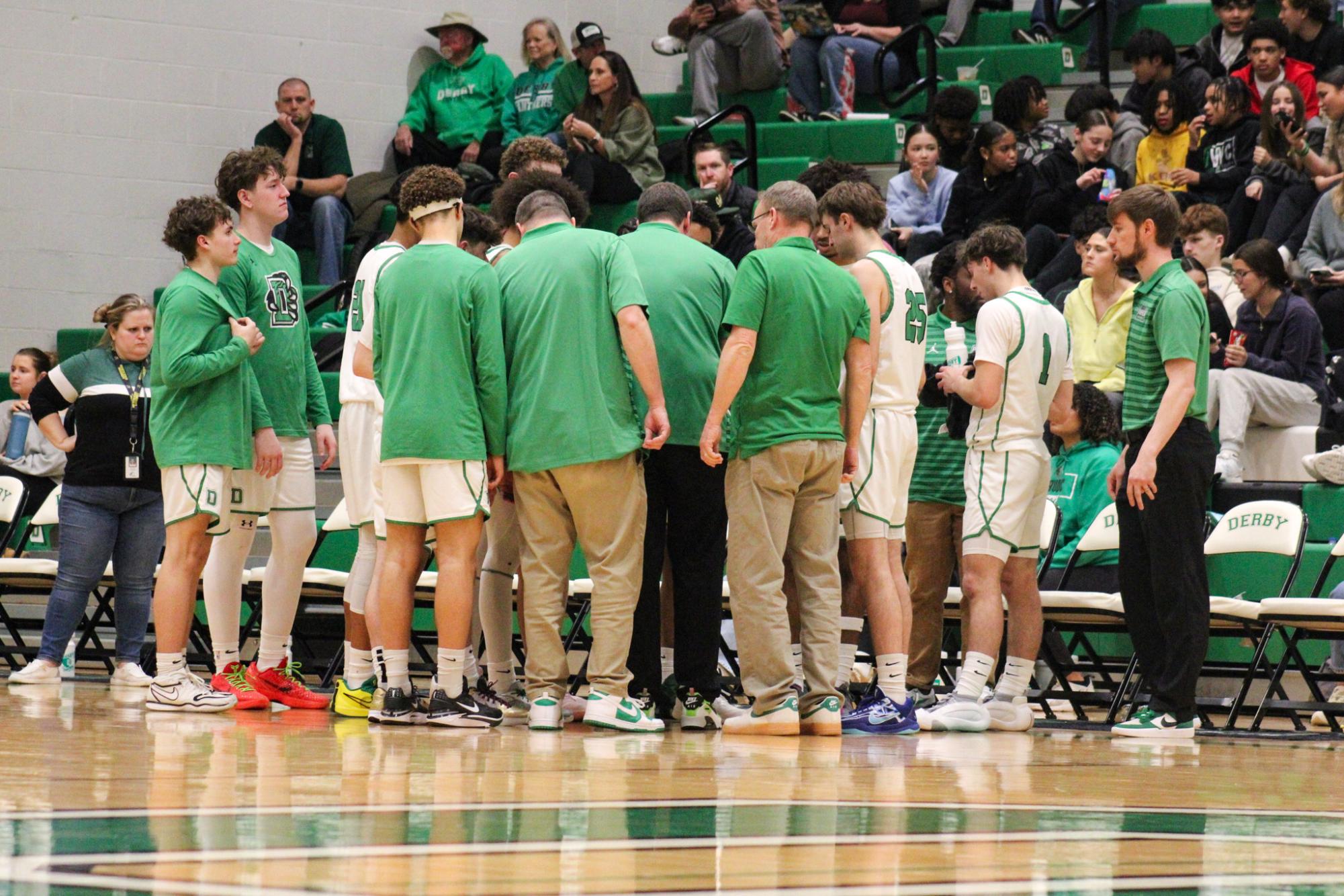 Boys varsity basketball vs. Campus (Photos by Kaelyn Kissack)