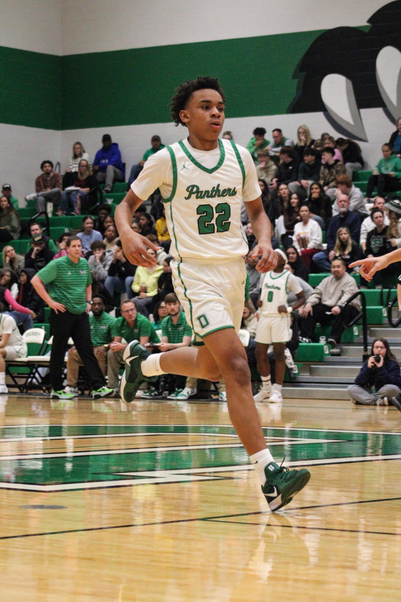 Boys varsity basketball vs. Campus (Photos by Kaelyn Kissack)