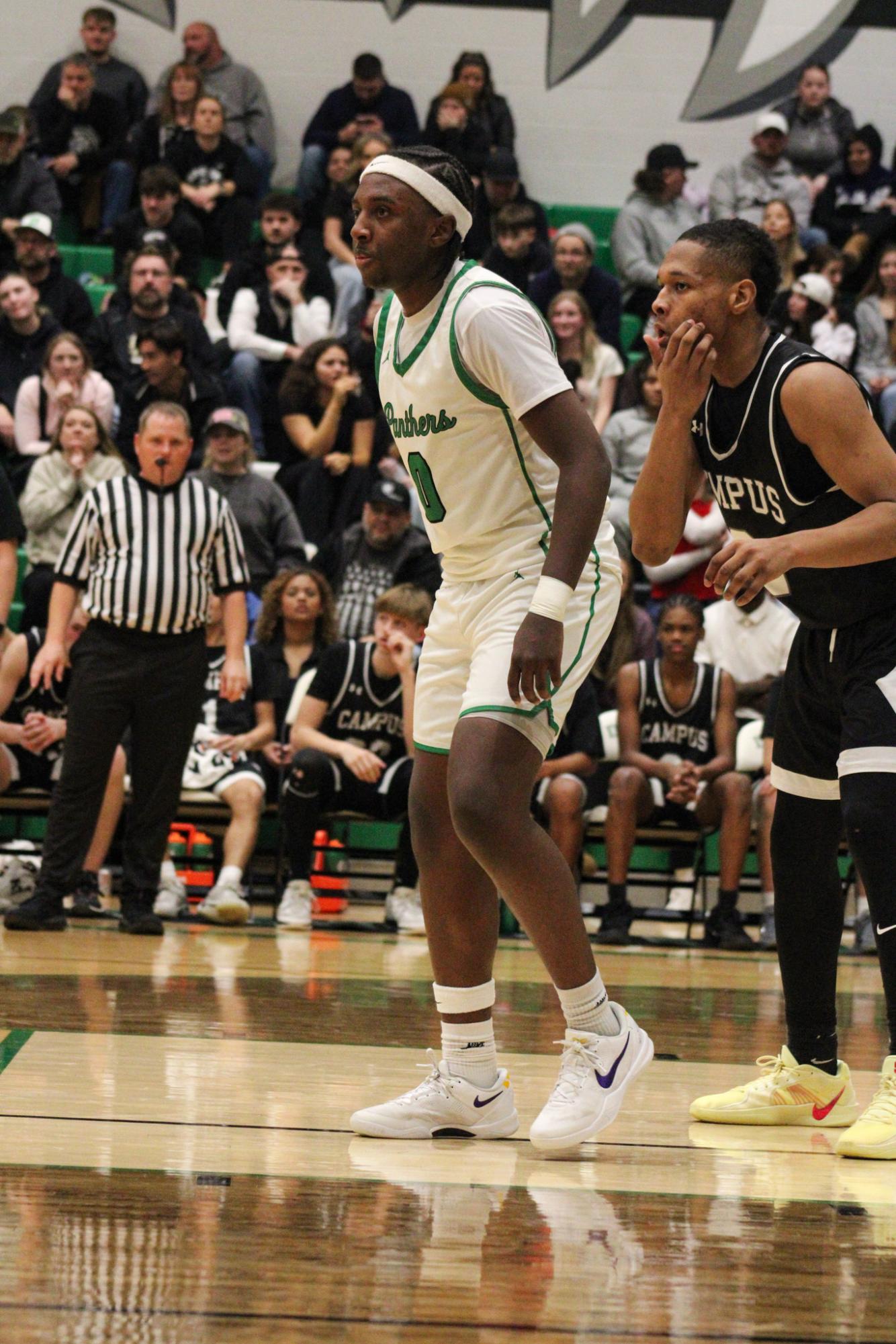 Boys varsity basketball vs. Campus (Photos by Kaelyn Kissack)