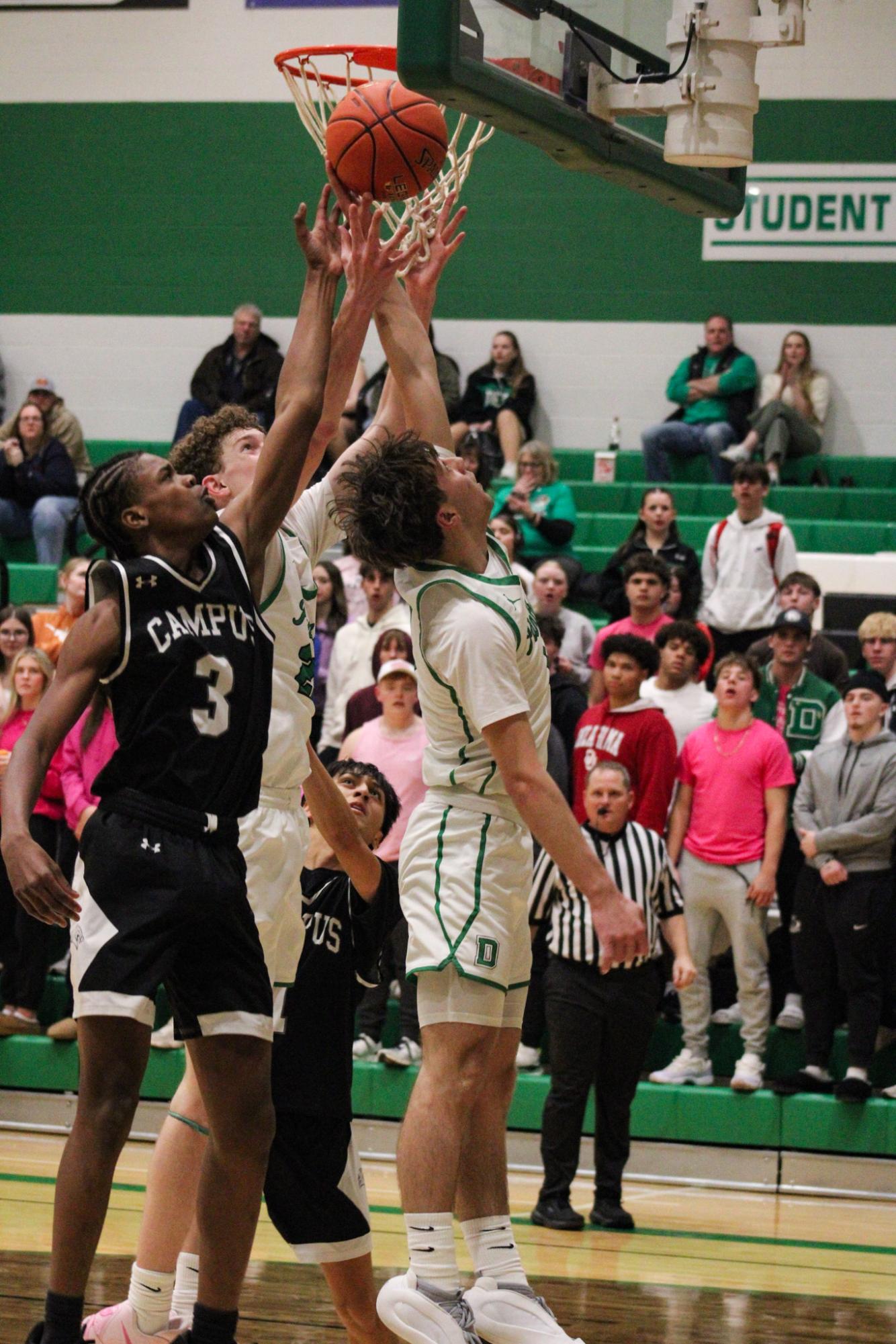 Boys varsity basketball vs. Campus (Photos by Kaelyn Kissack)