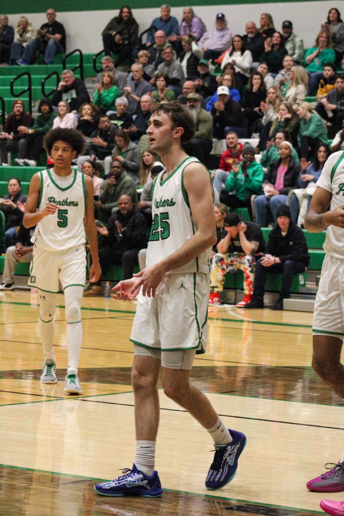 Boys varsity basketball vs. Campus (Photos by Kaelyn Kissack)