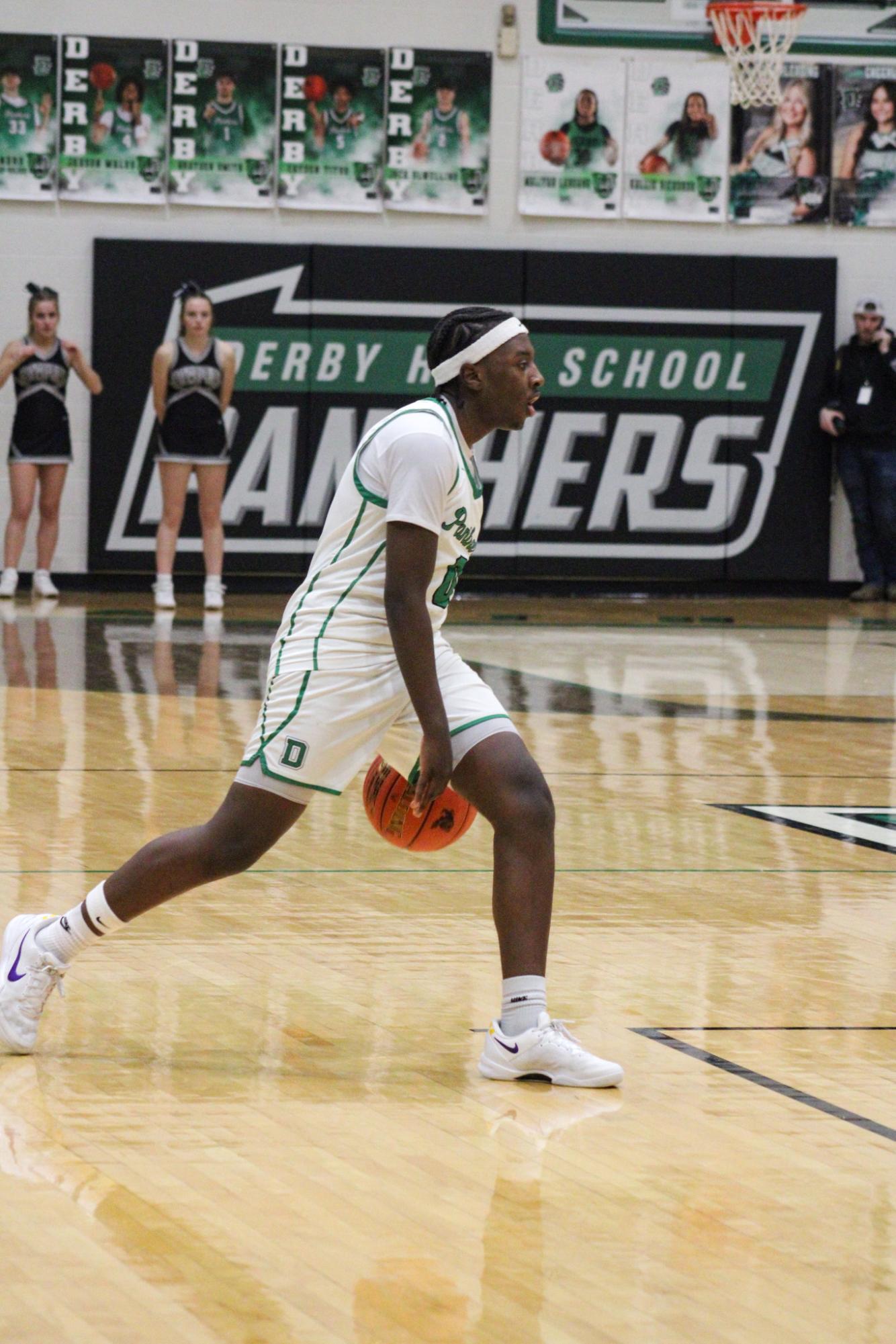 Boys varsity basketball vs. Campus (Photos by Kaelyn Kissack)