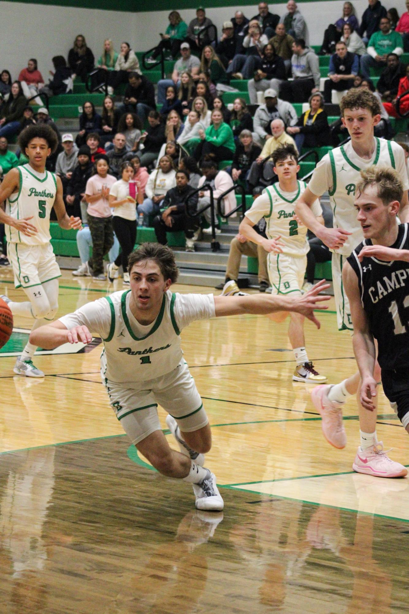 Boys varsity basketball vs. Campus (Photos by Kaelyn Kissack)