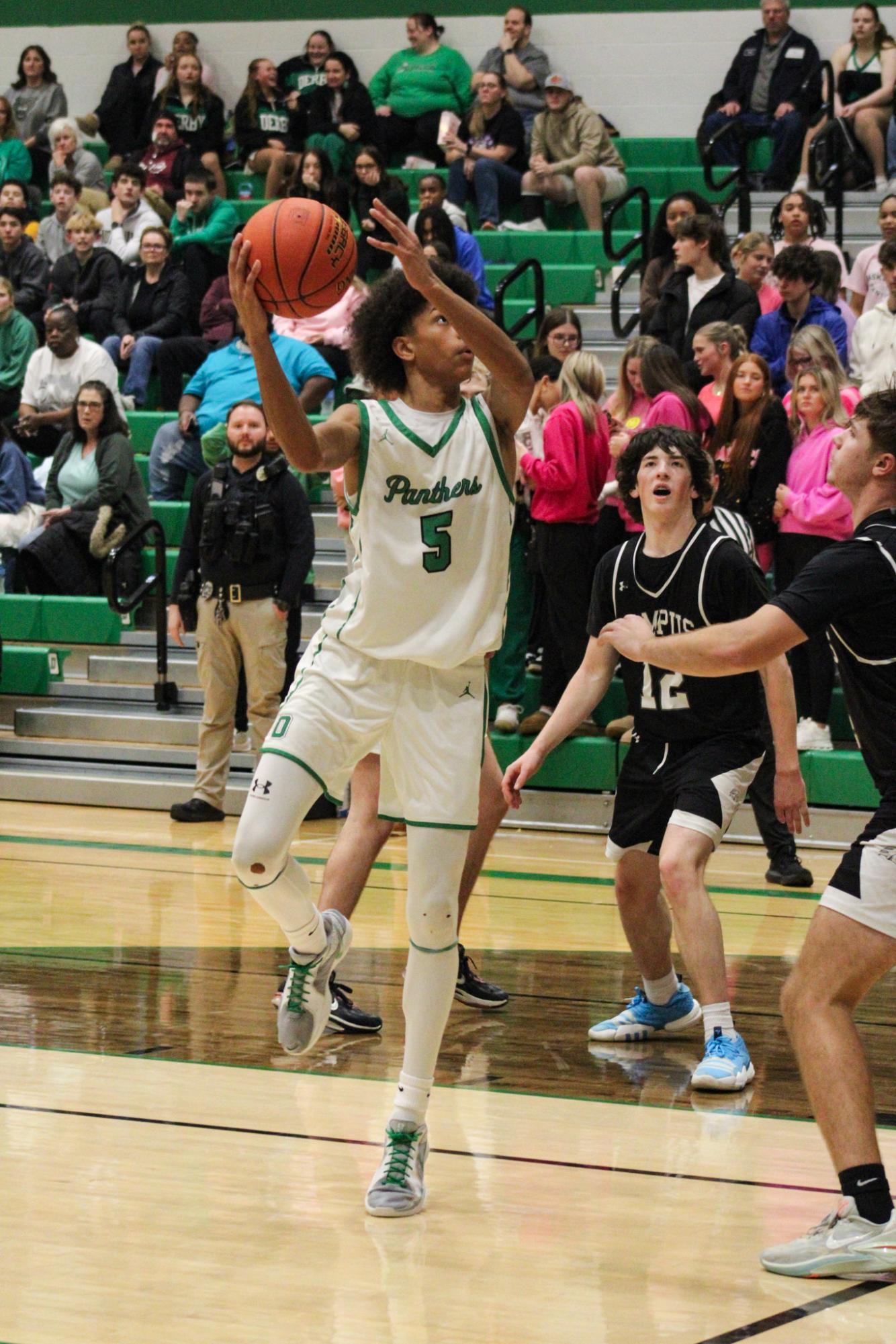 Boys varsity basketball vs. Campus (Photos by Kaelyn Kissack)