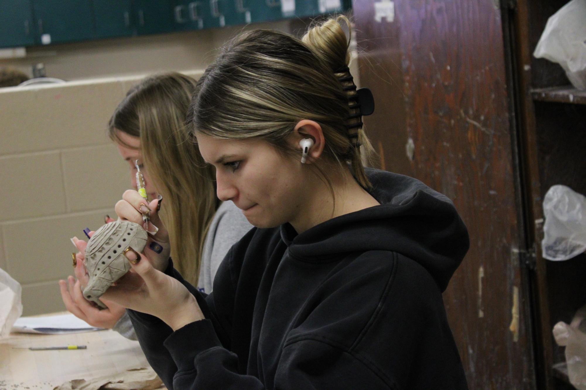 Clay Class (Photos by Bailey Sallman