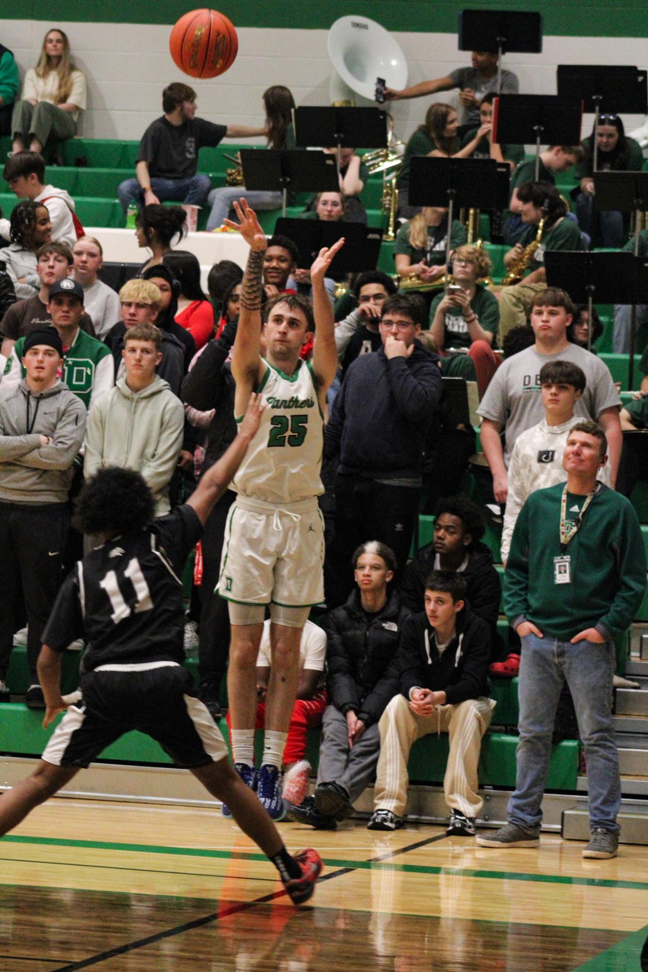 Boys varsity basketball vs. Campus (Photos by Kaelyn Kissack)