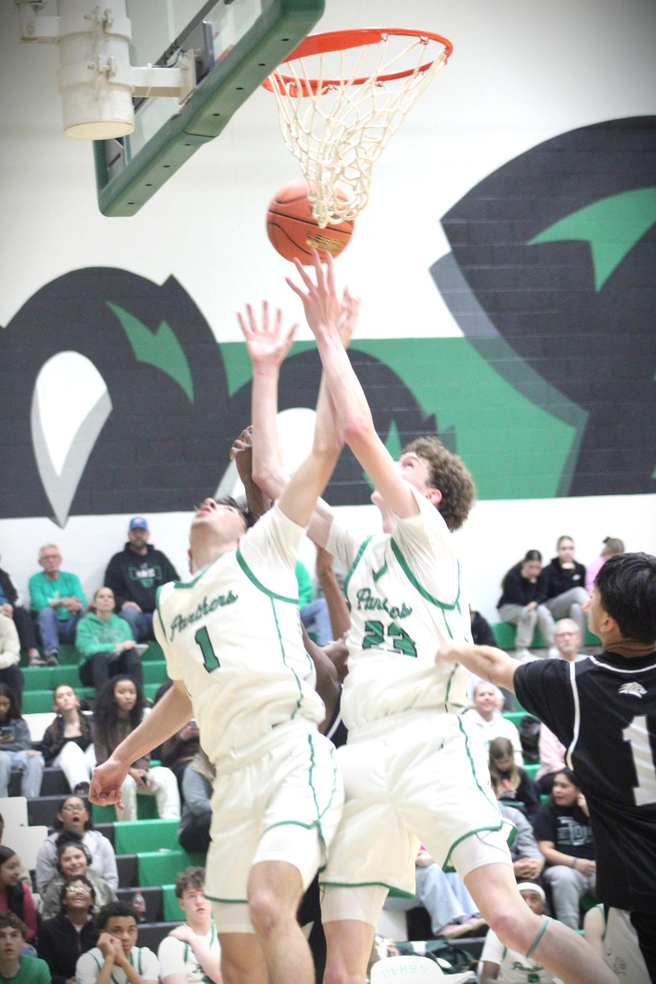 Boys varsity basketball vs. Campus (Photos by Persephone Ivy)