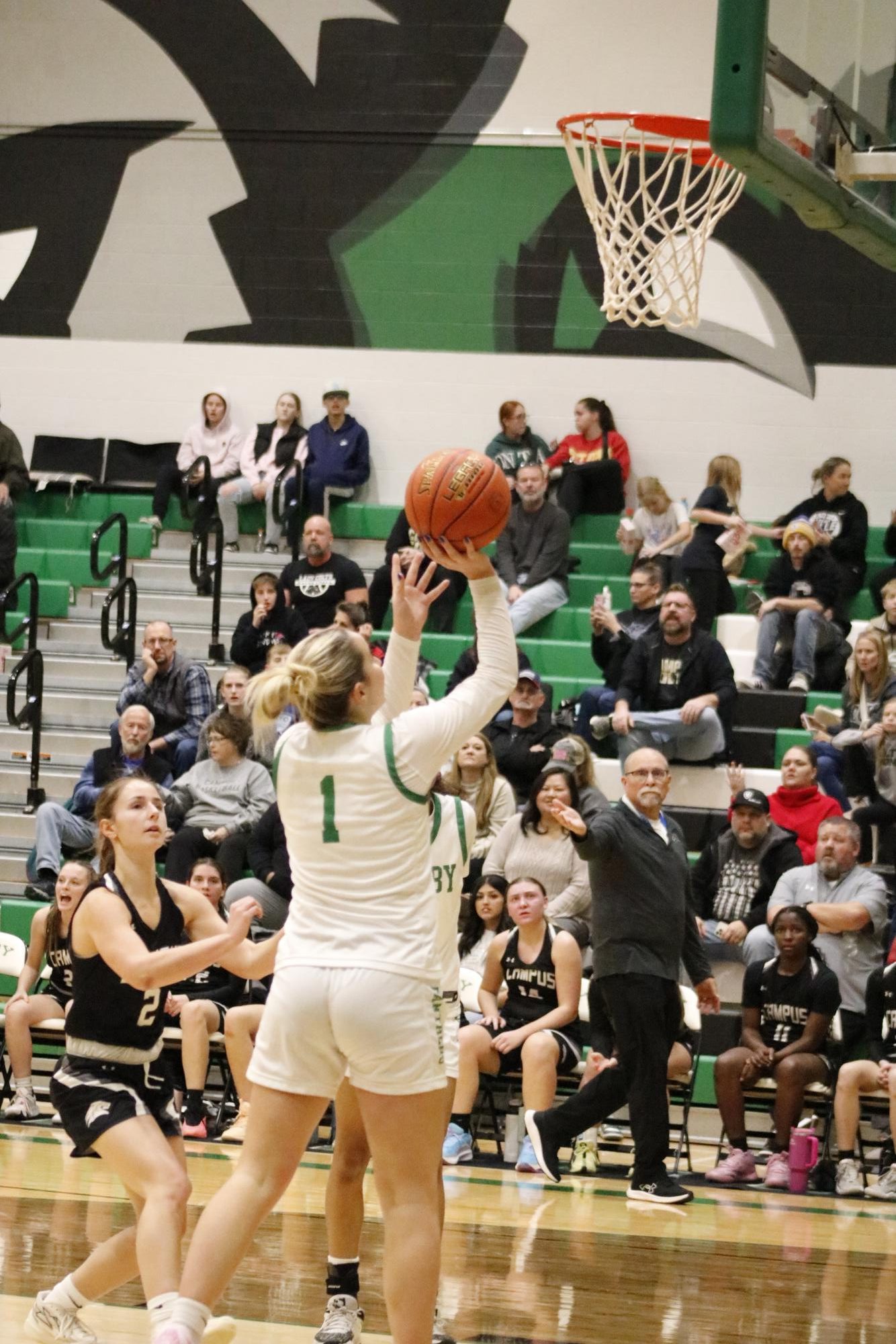 Girls Basketball vs Campus (Photos by Ella davidson)