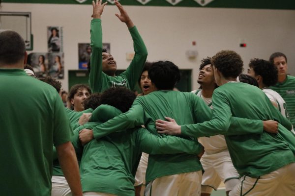 Navigation to Story: Boys Basketball vs Campus (Photos by Ella Davidson)