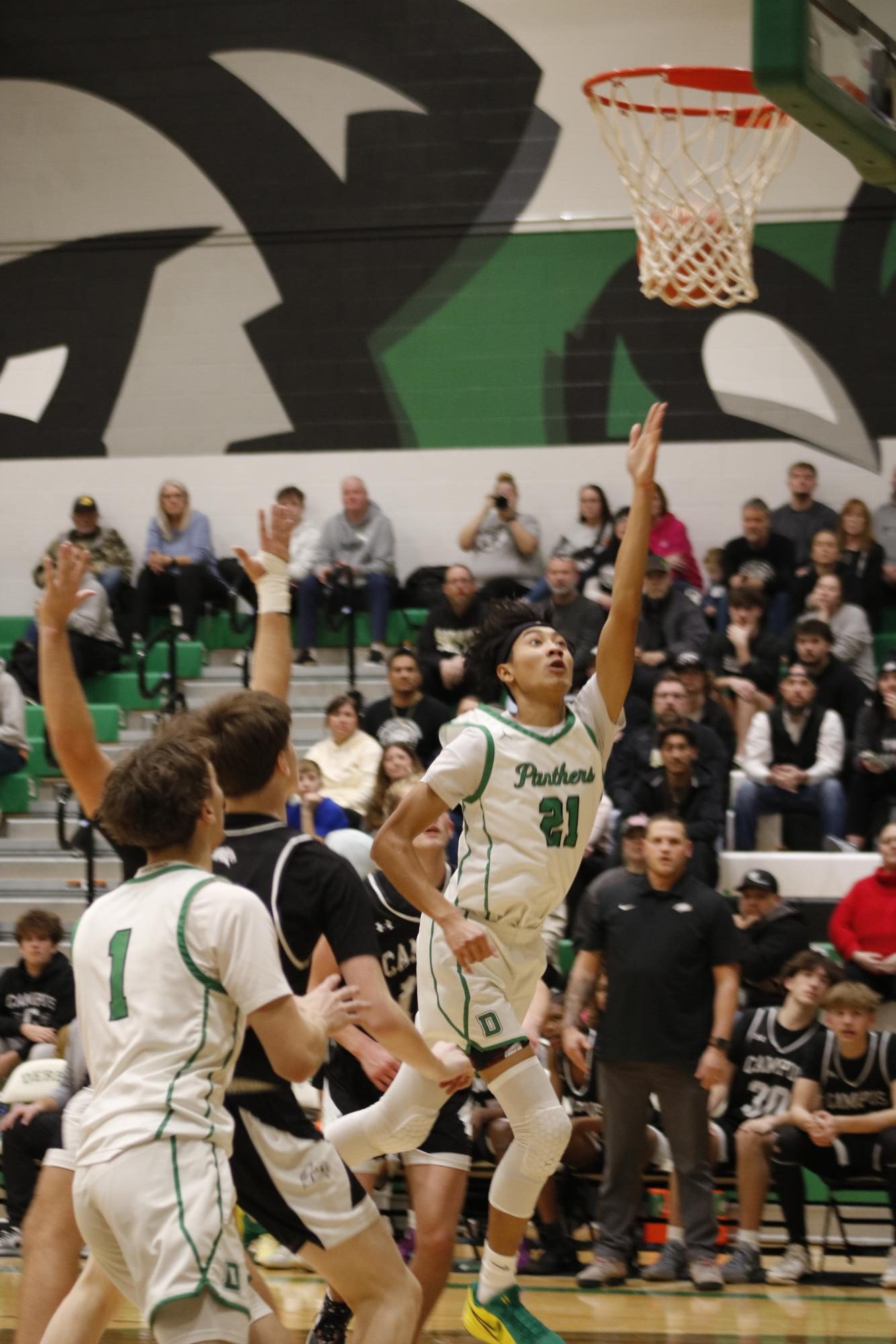 Boys Basketball vs Campus (Photos by Ella Davidson)