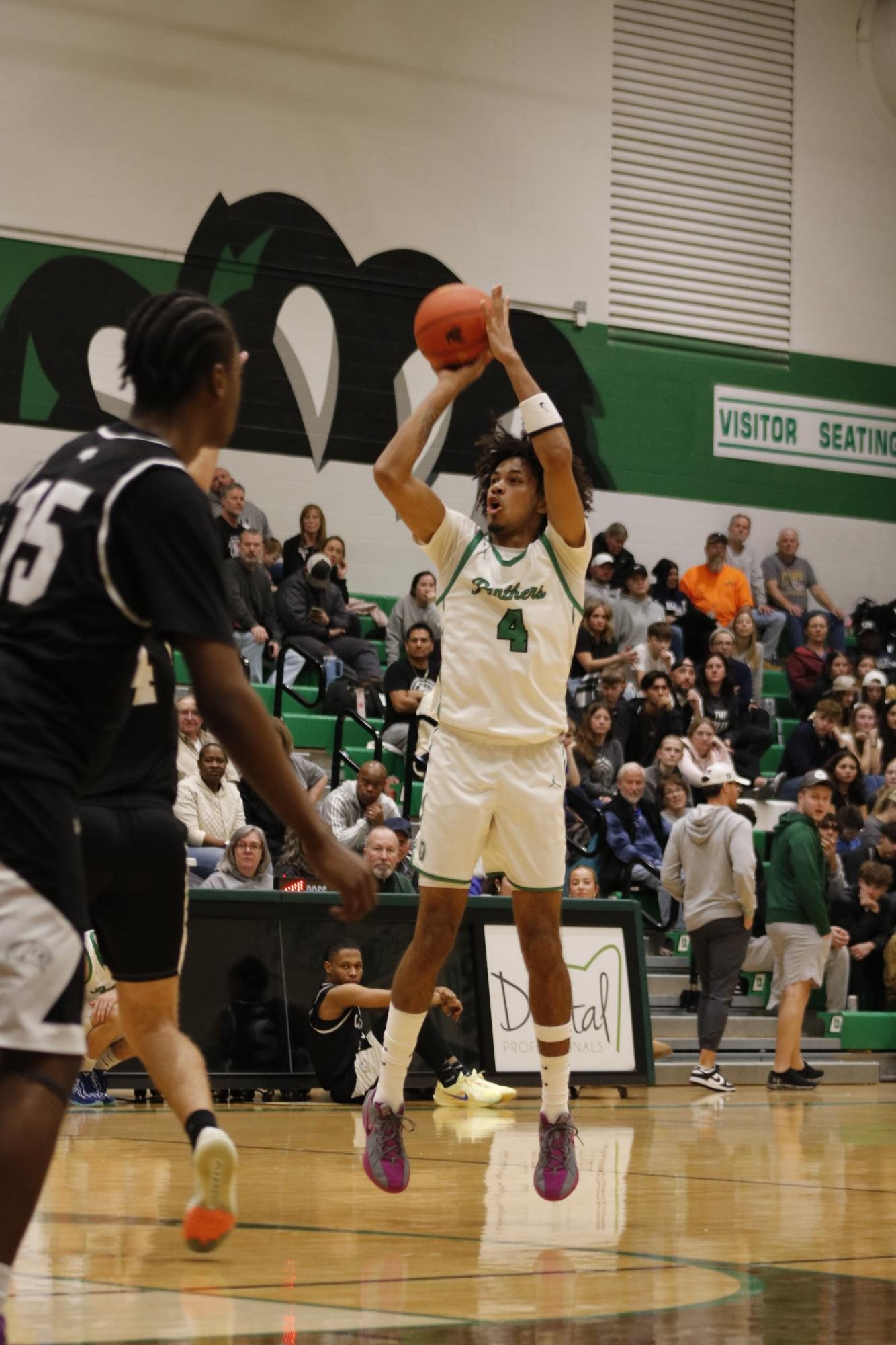 Boys Basketball vs Campus (Photos by Ella Davidson)