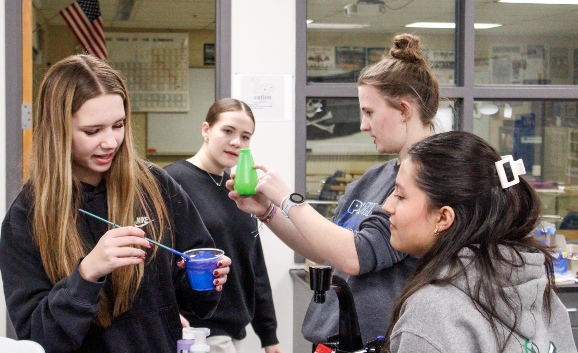 Stuco banner making (Photos by Sophie Segelke)