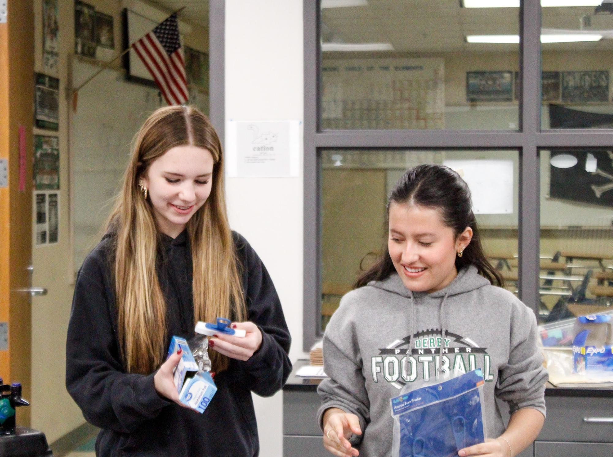 Stuco banner making (Photos by Sophie Segelke)