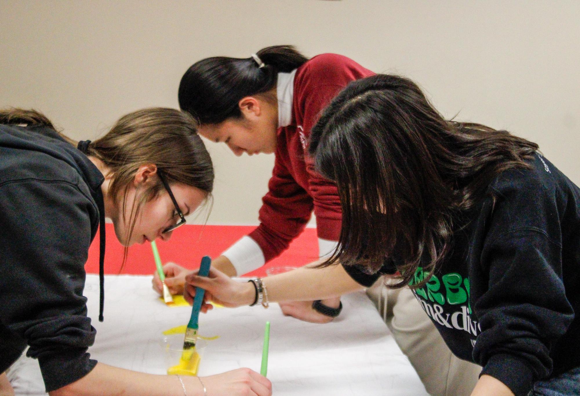 Stuco banner making (Photos by Sophie Segelke)