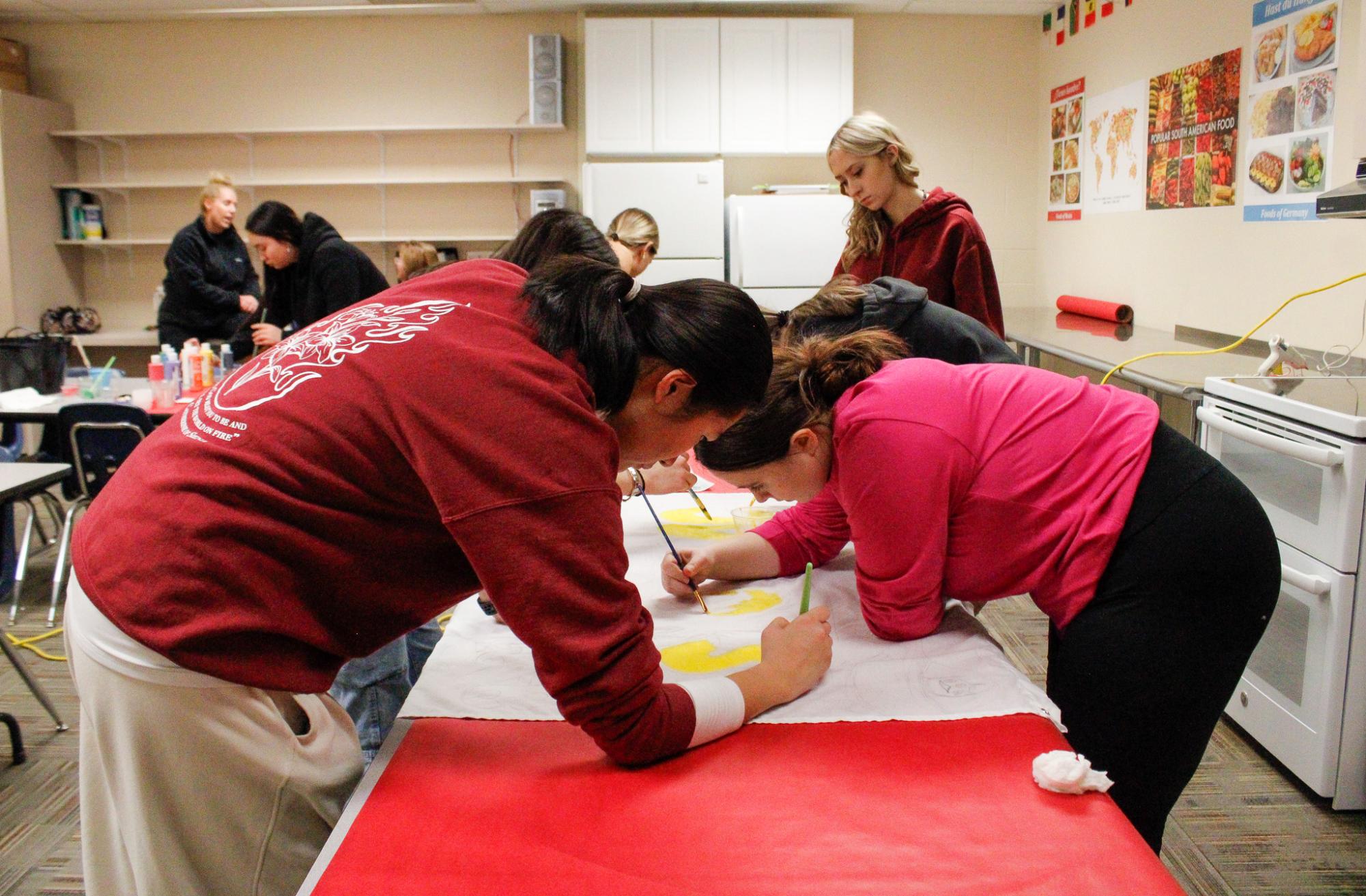 Stuco banner making (Photos by Sophie Segelke)